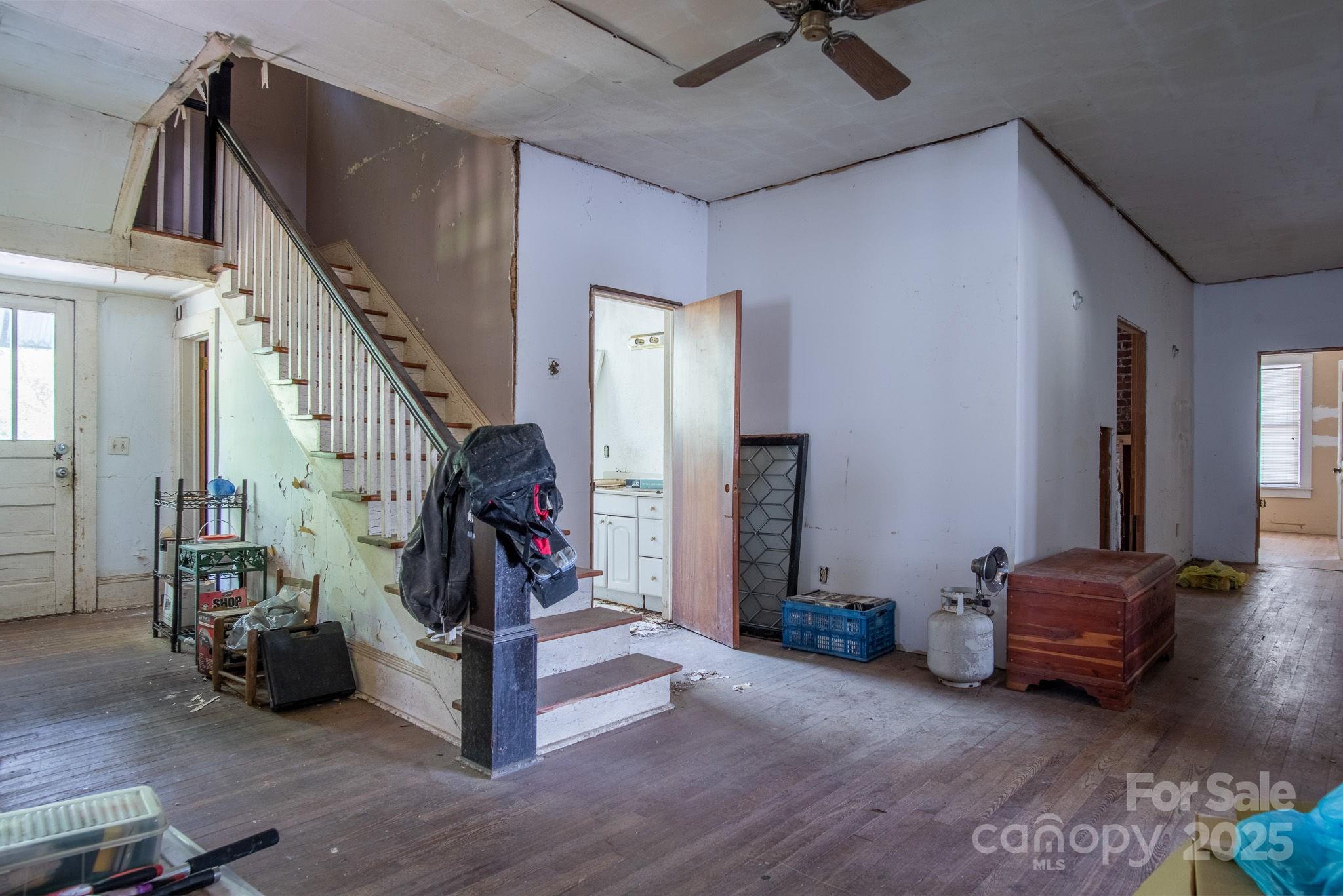 605 N Piedmont Avenue Property Photo 13