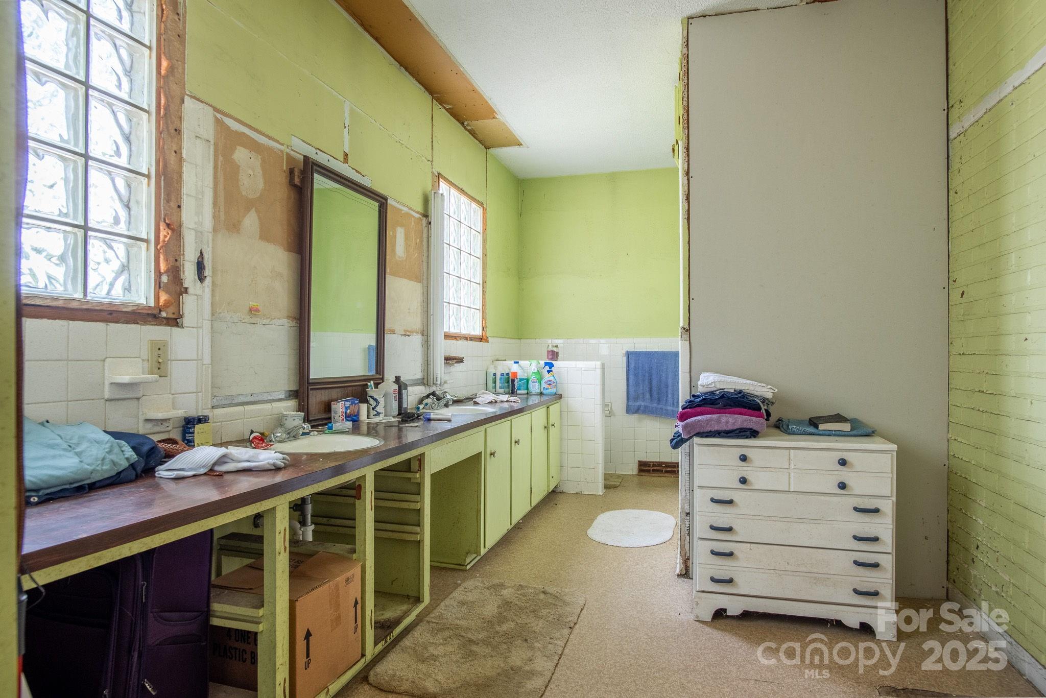 605 N Piedmont Avenue Property Photo 15