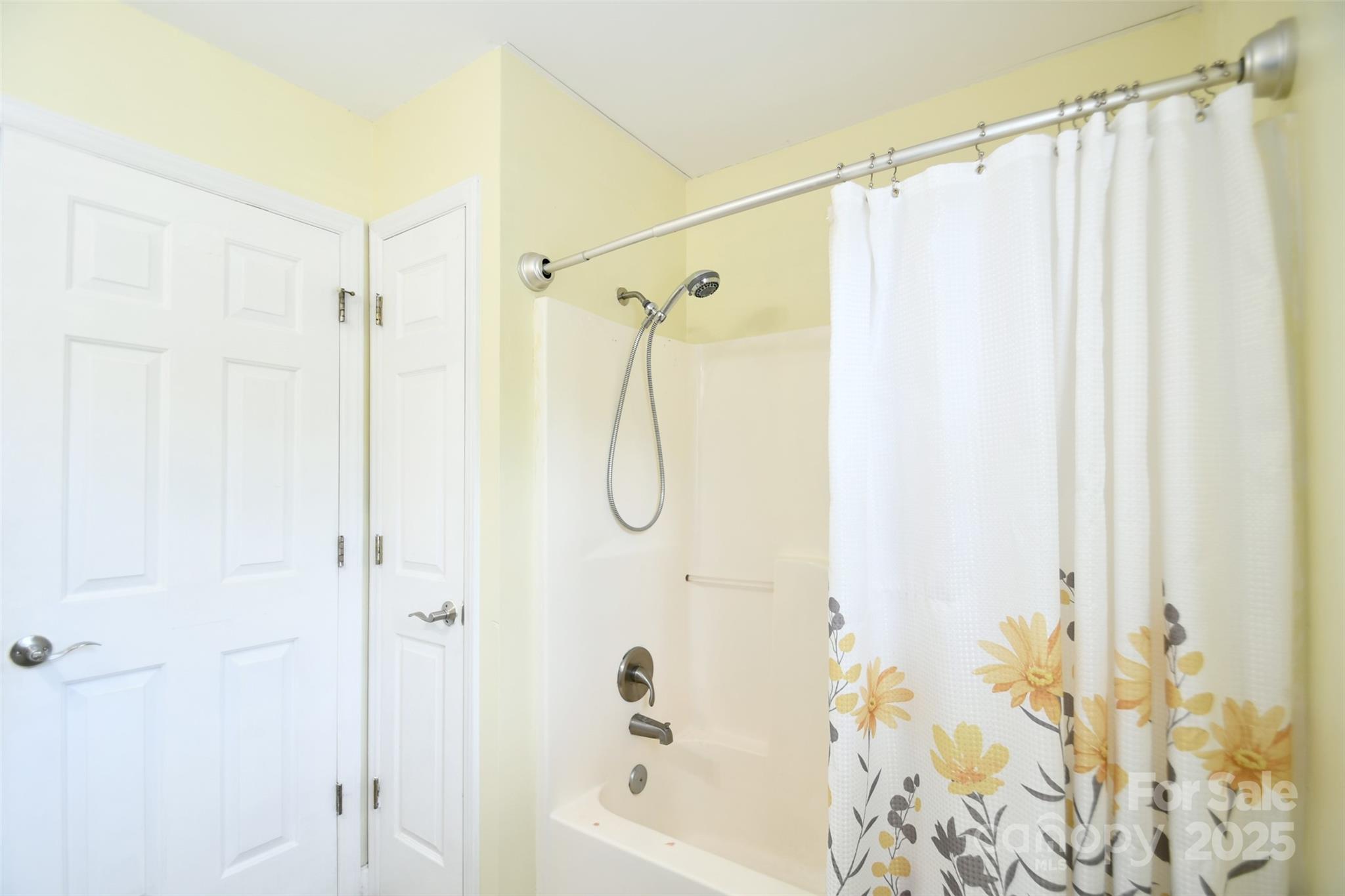 2914 Weatherfield Drive Property Photo 22