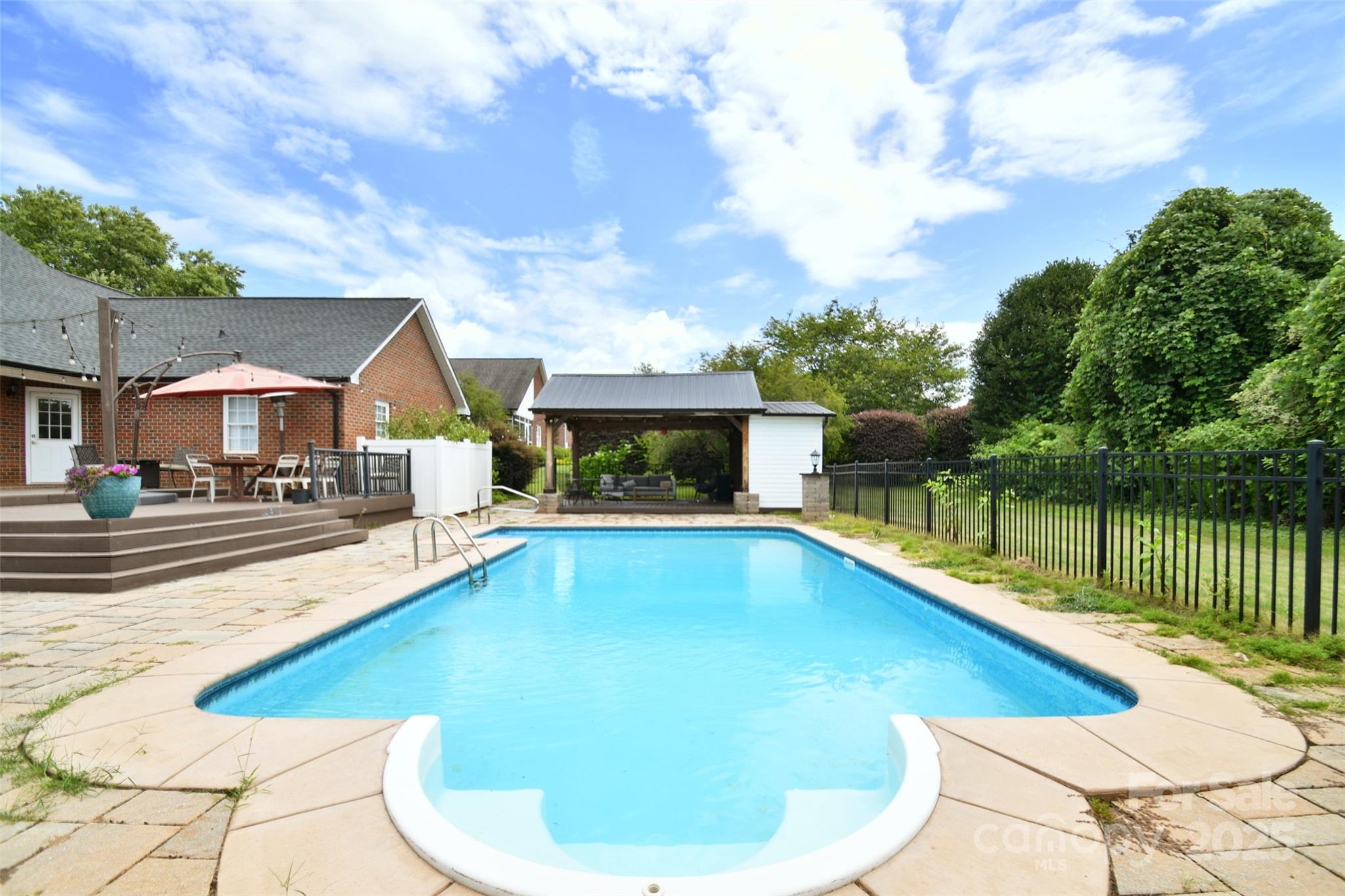 2914 Weatherfield Drive Property Photo 33