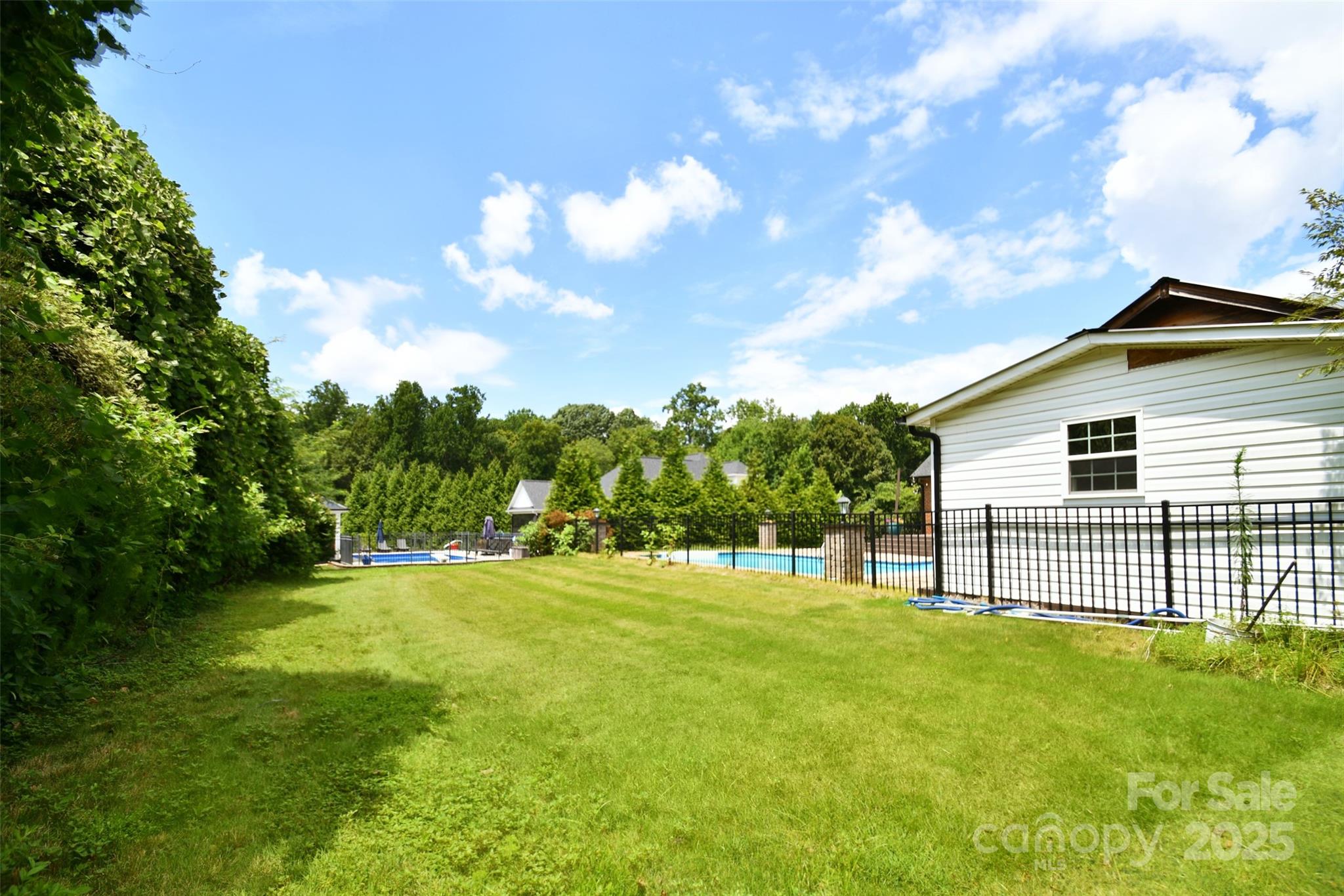 2914 Weatherfield Drive Property Photo 42