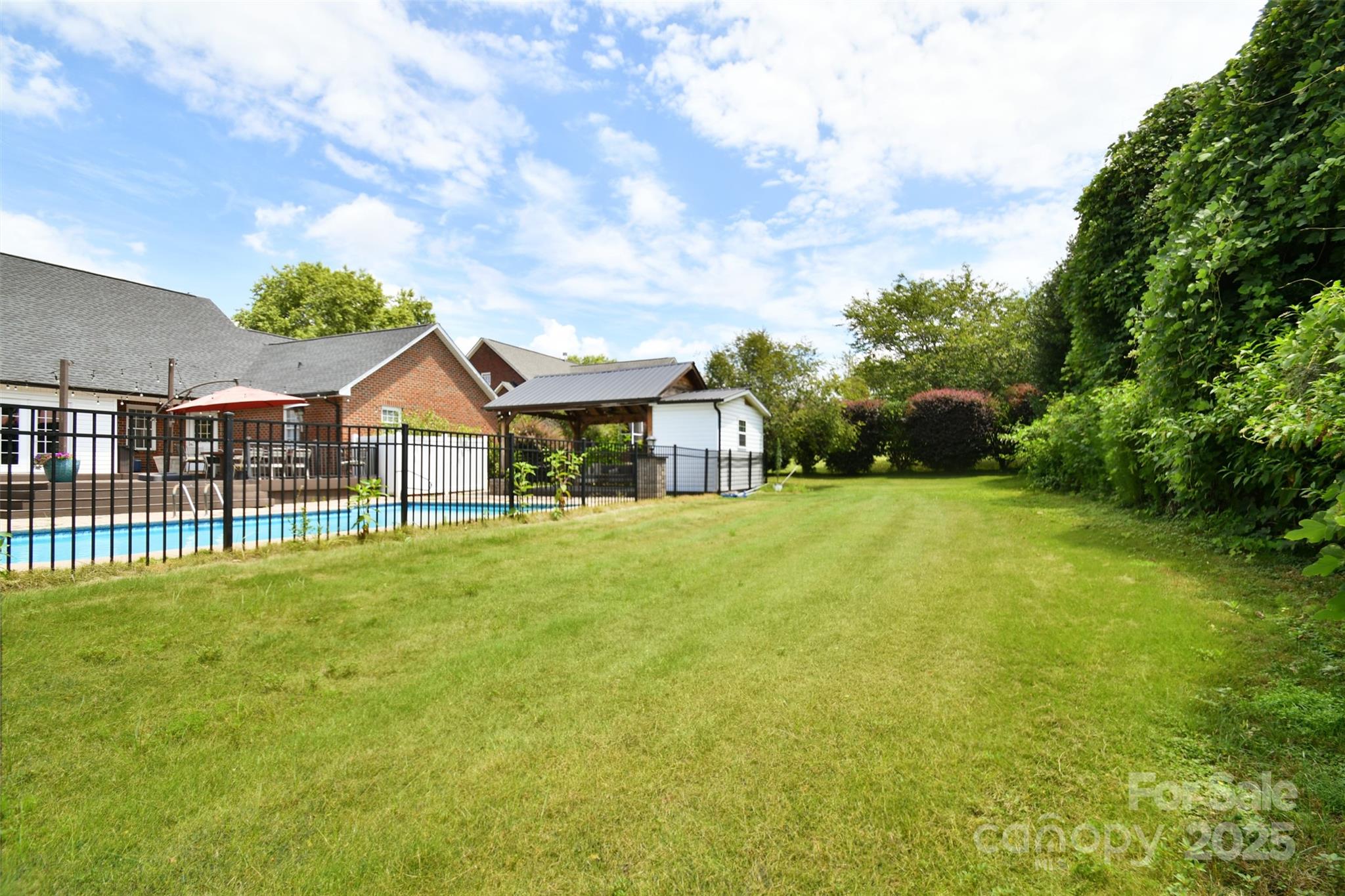 2914 Weatherfield Drive Property Photo 43