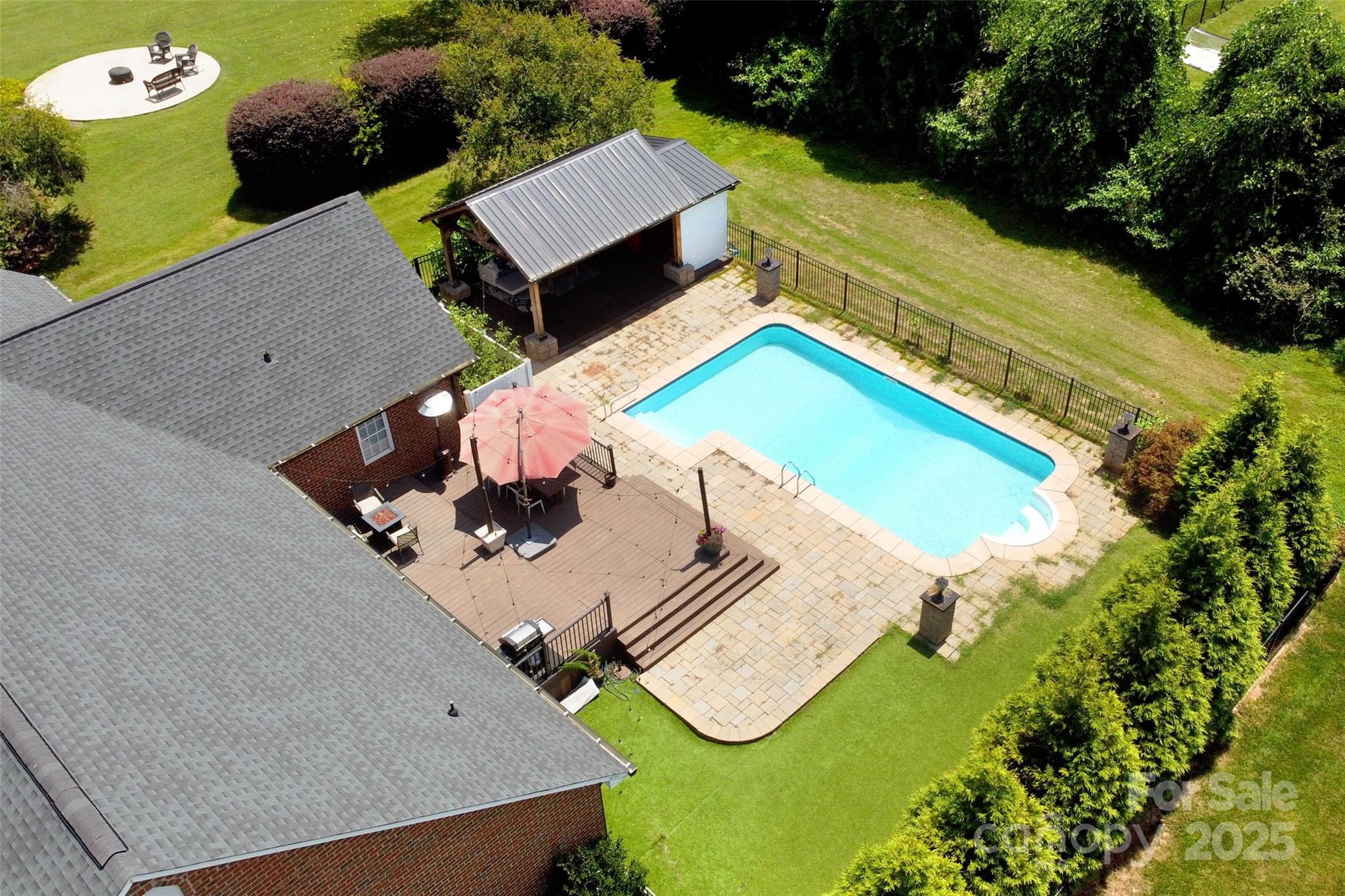 2914 Weatherfield Drive Property Photo 43