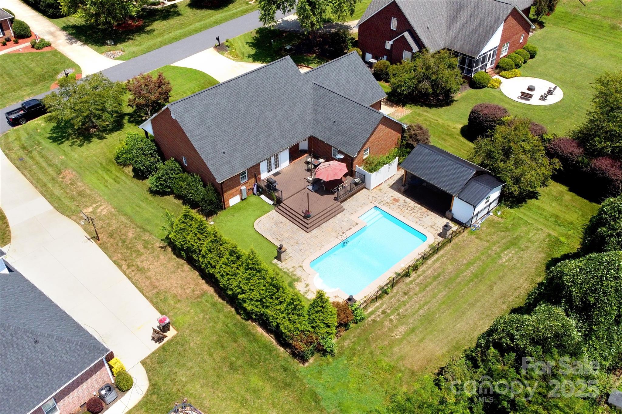 2914 Weatherfield Drive Property Photo 45