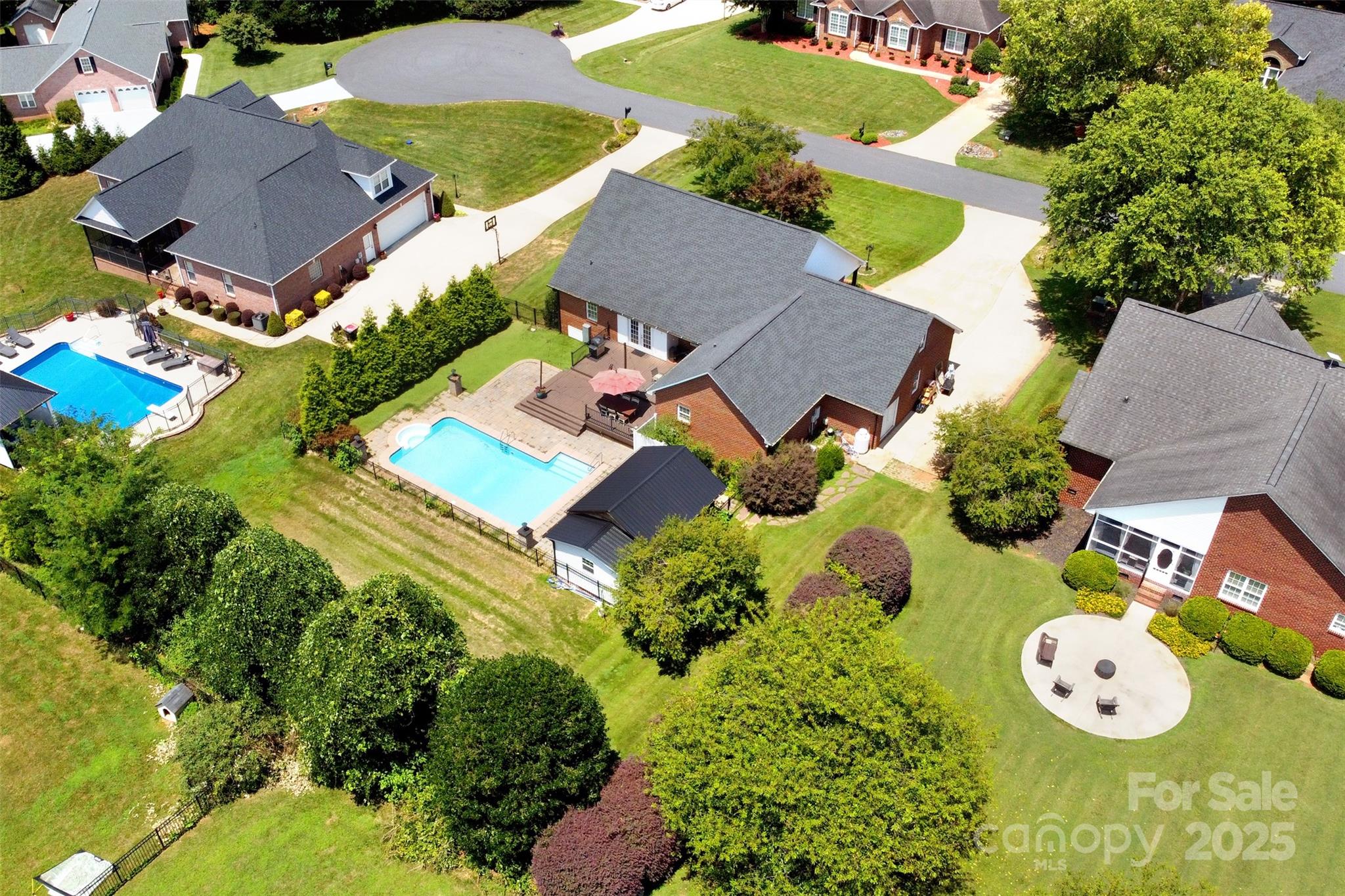2914 Weatherfield Drive Property Photo 45