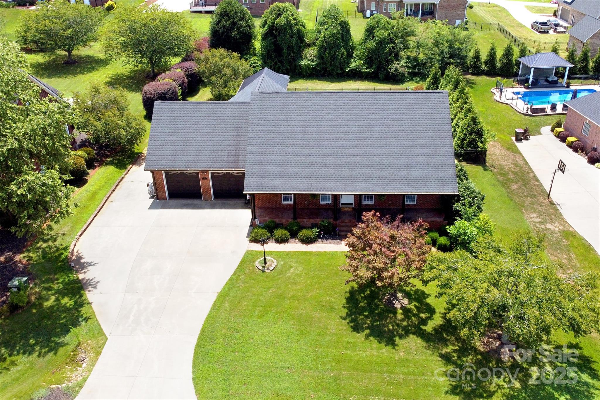 2914 Weatherfield Drive Property Photo 46