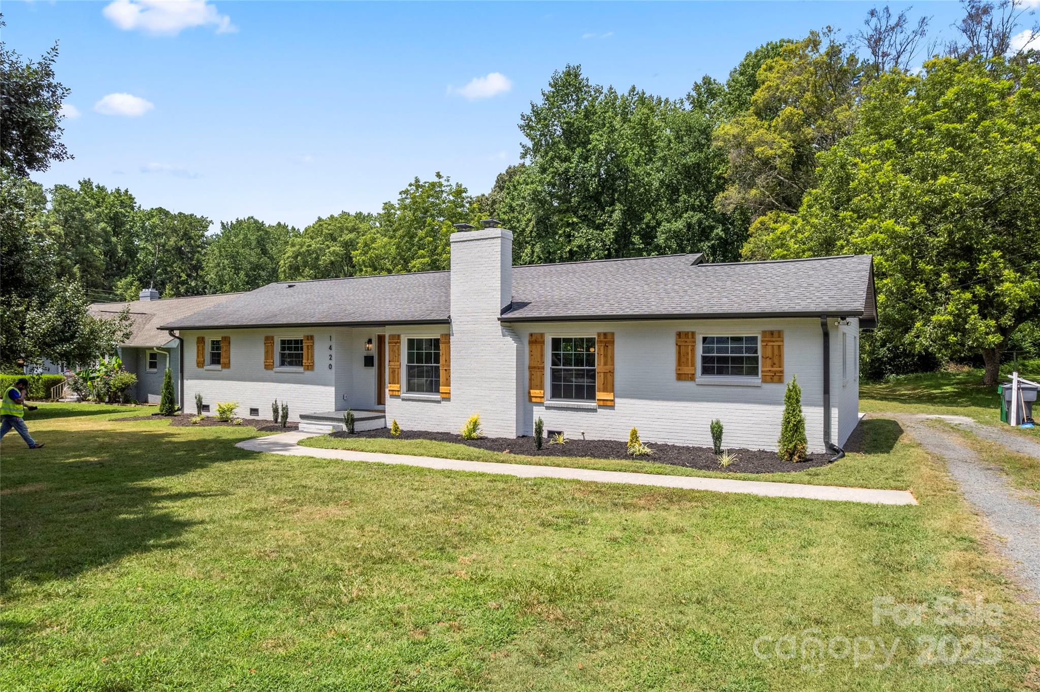 1420 Lakedell Drive Property Photo