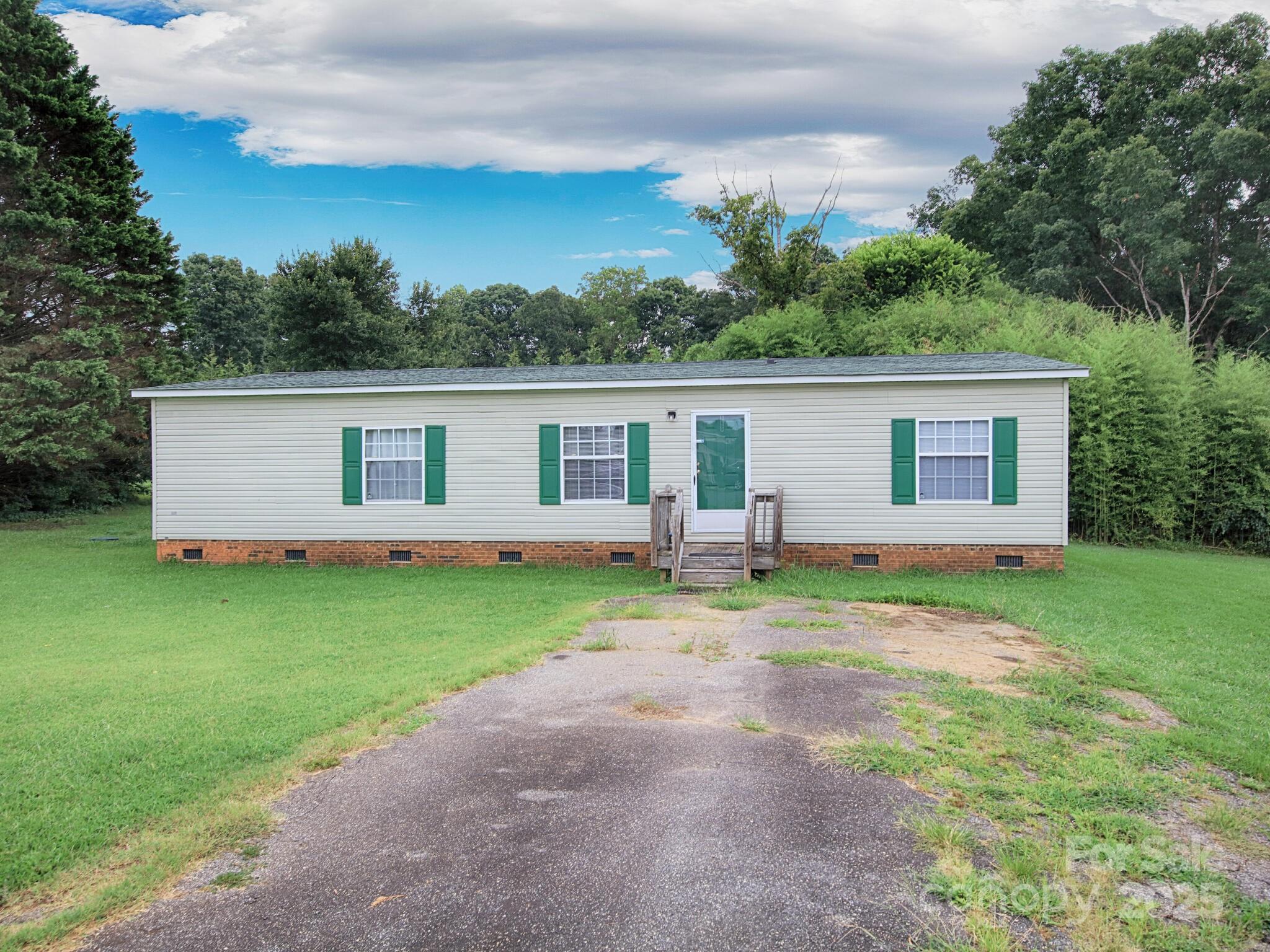 1858 Cody Court Property Photo 1