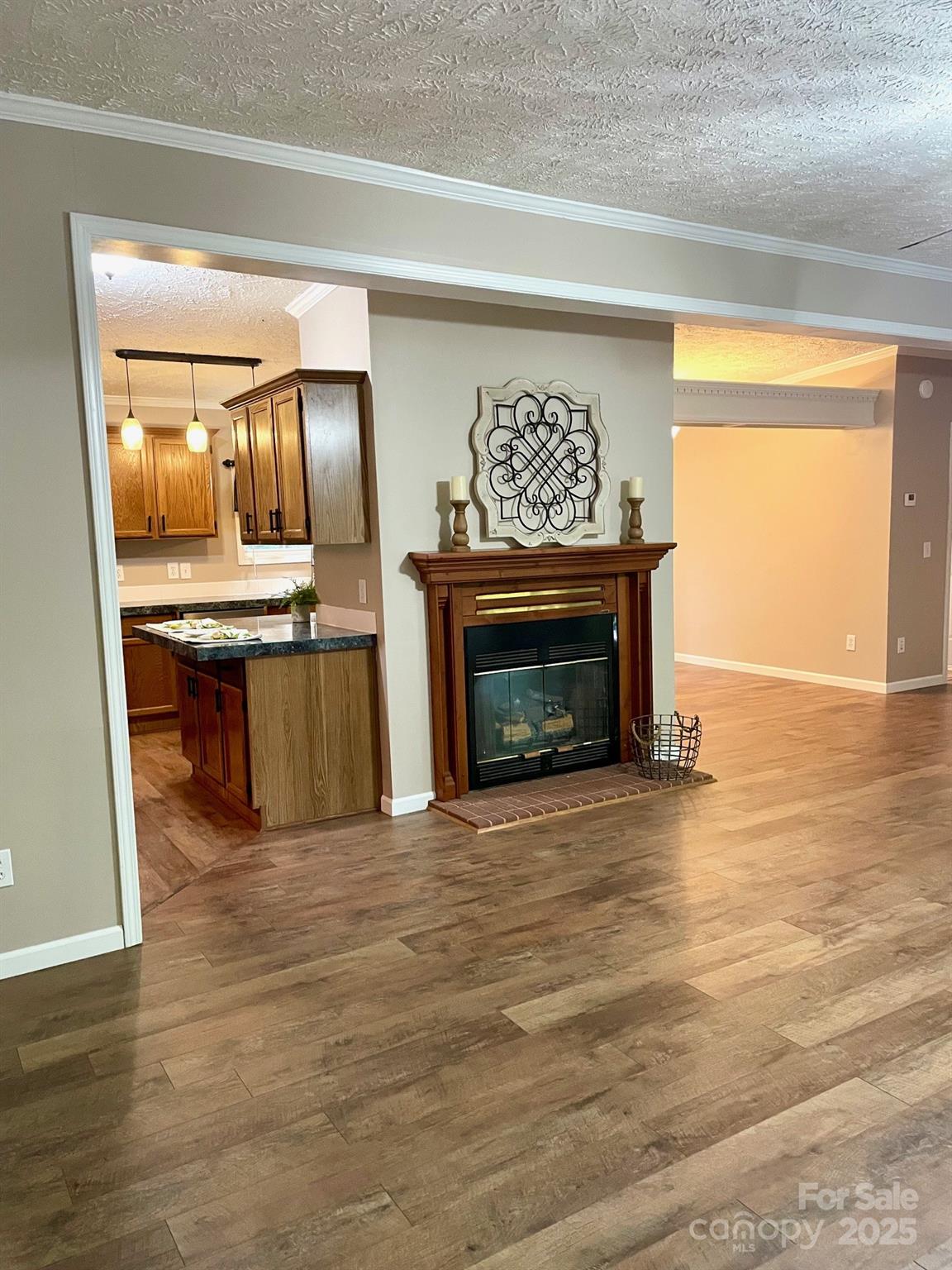 718 East Drive Property Photo 4