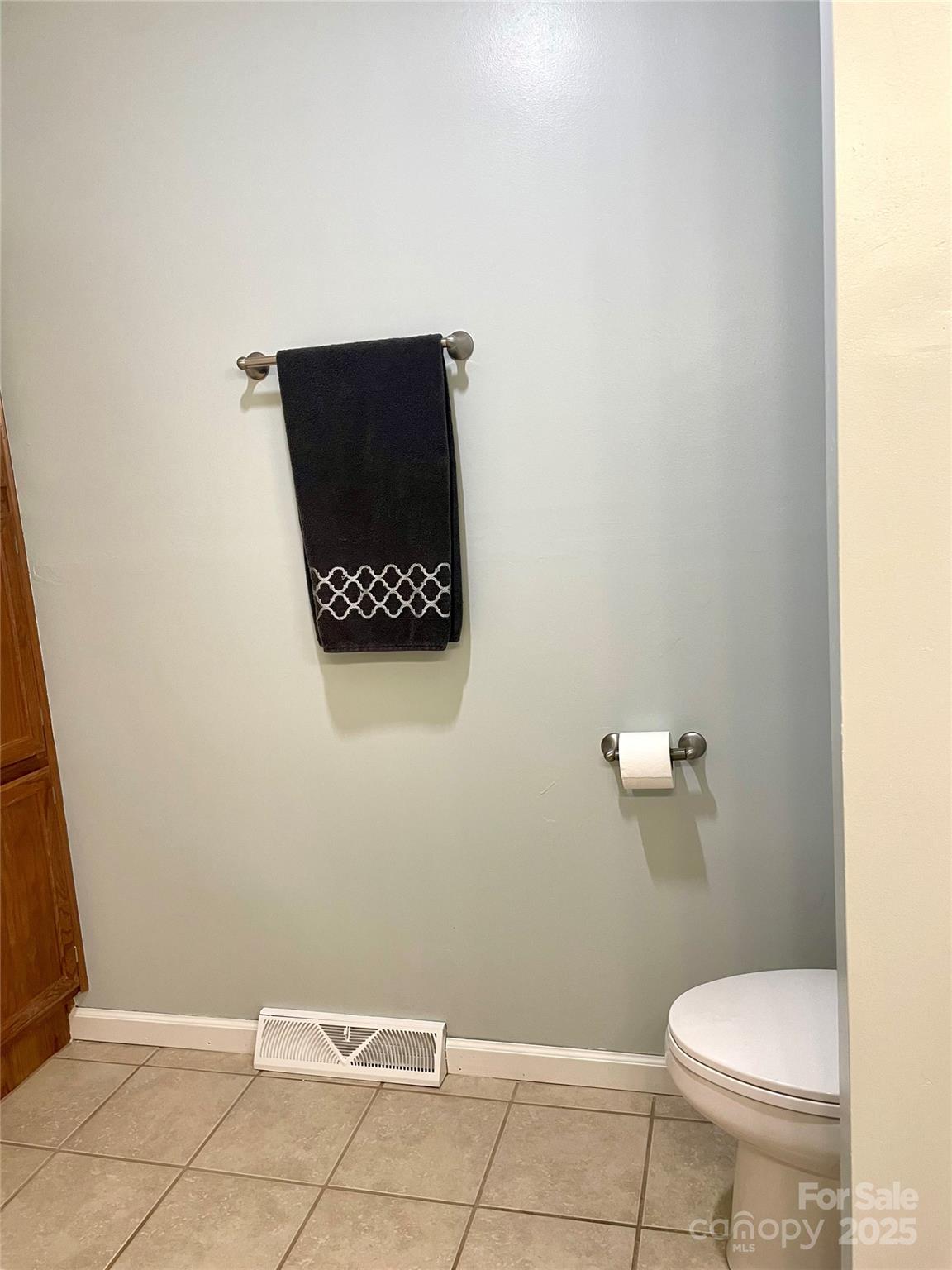 718 East Drive Property Photo 9