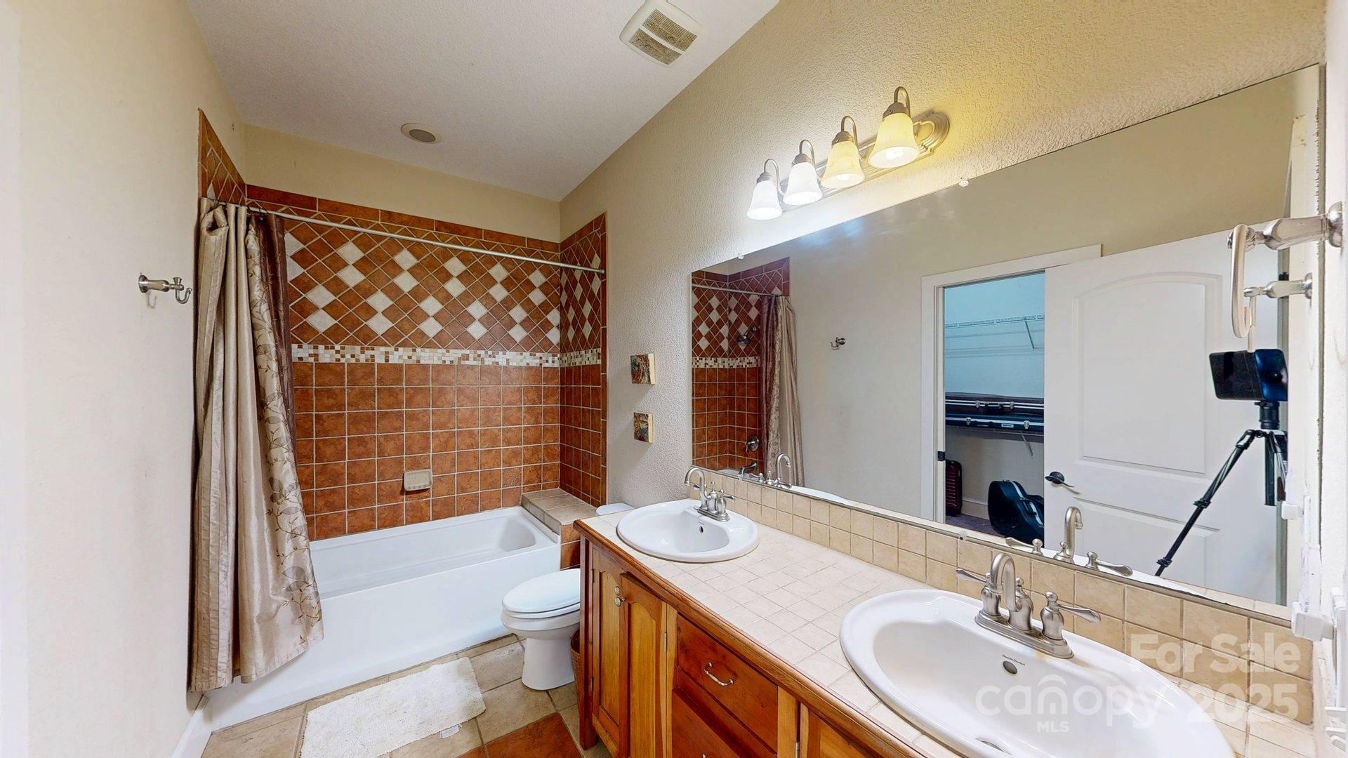 6 Sunrise Valley Property Photo 13