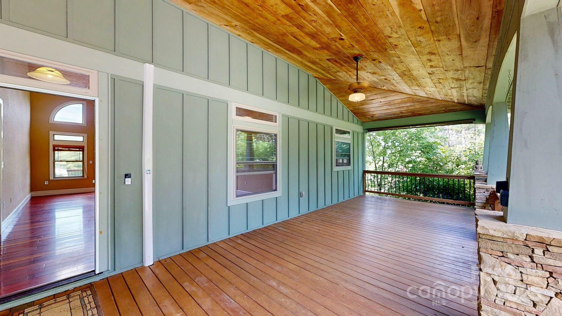 6 Sunrise Valley Property Photo 28