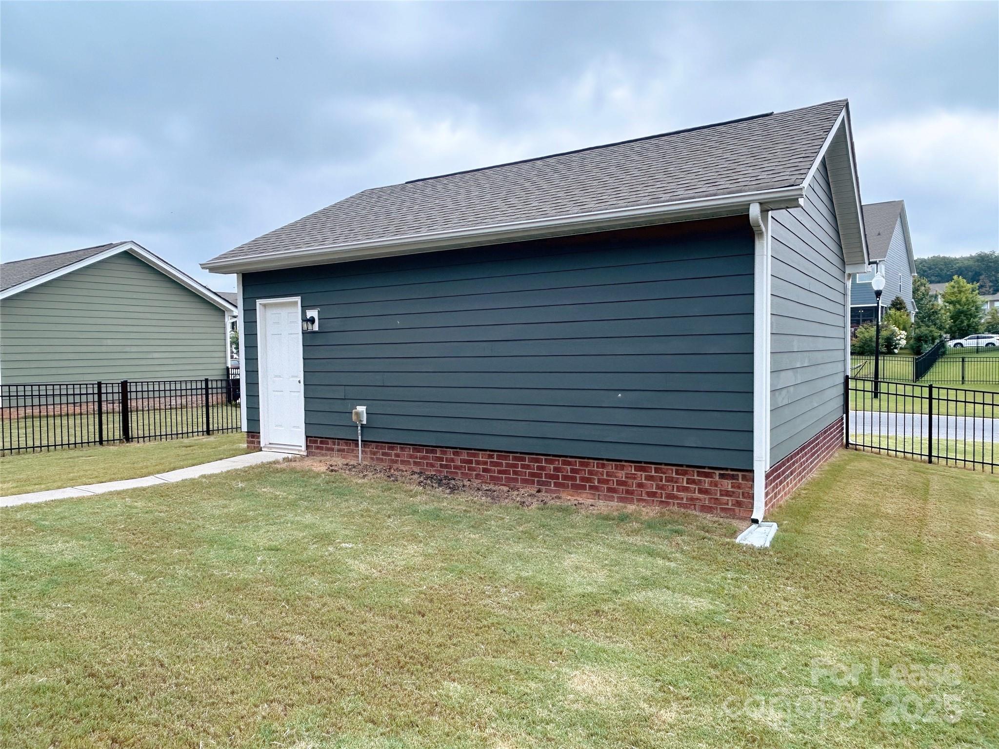 1014 Bannister Road Property Photo 21