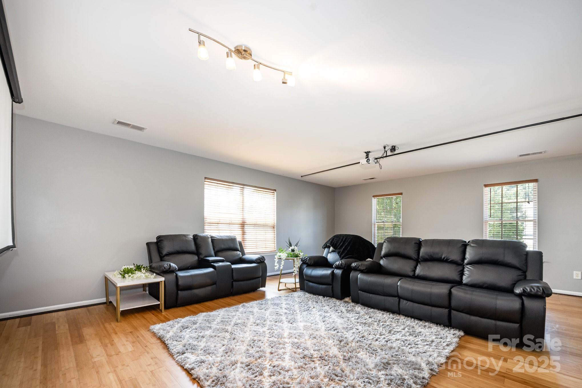 1432 Bedlington Drive Property Photo 28