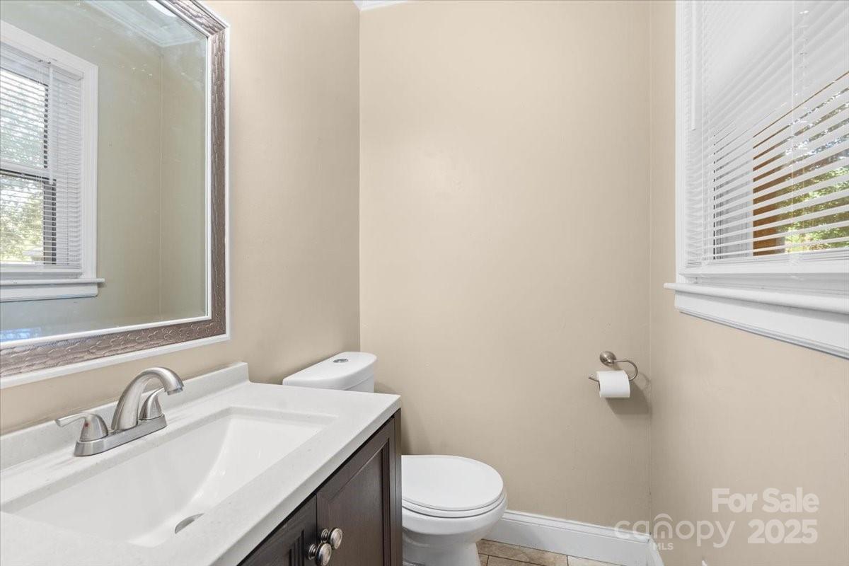 4713 Woodway Place Property Photo 19