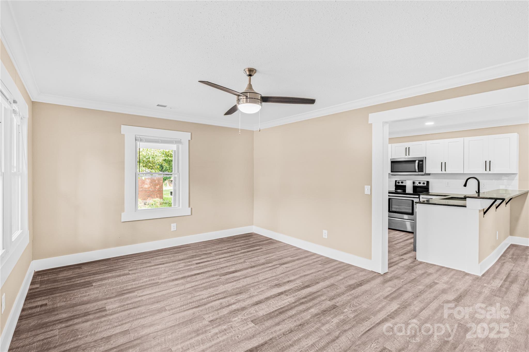 95 Johnson Street Property Photo 3