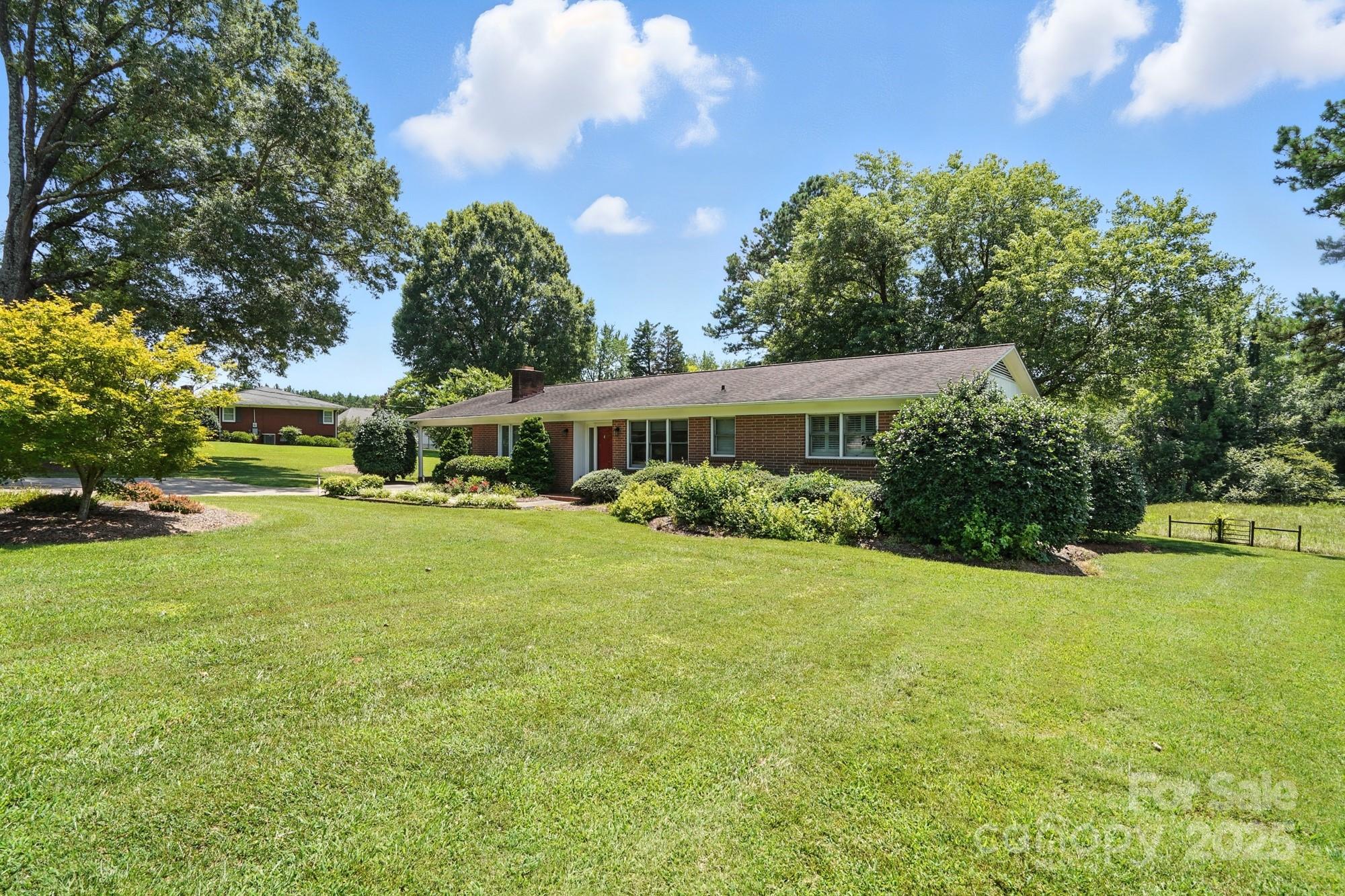 3427 N Nc 16 Highway Property Photo 1