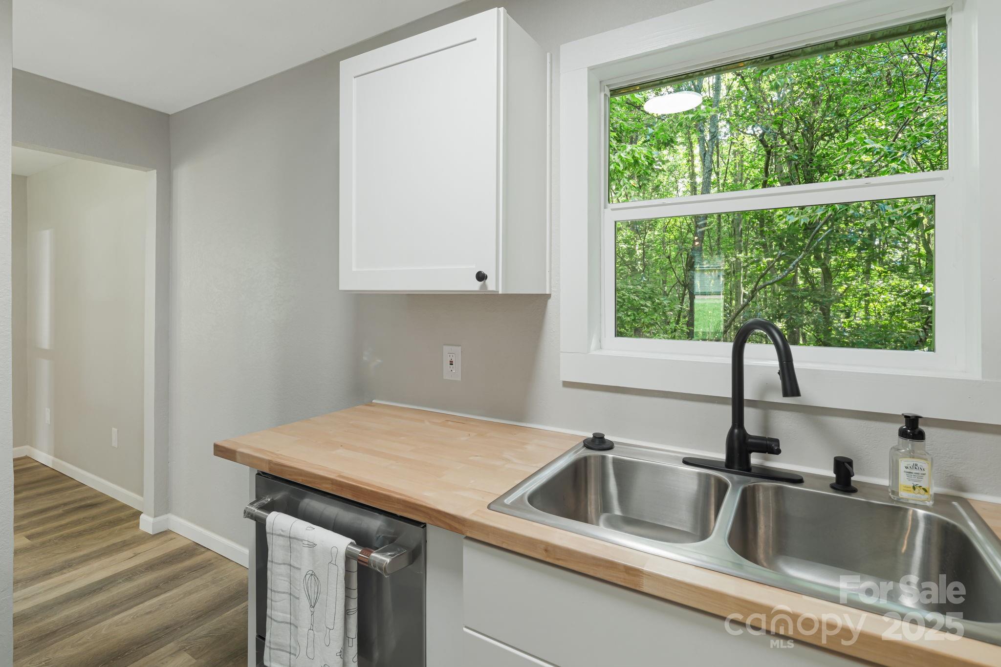 95 Grassy View Road Property Photo 11