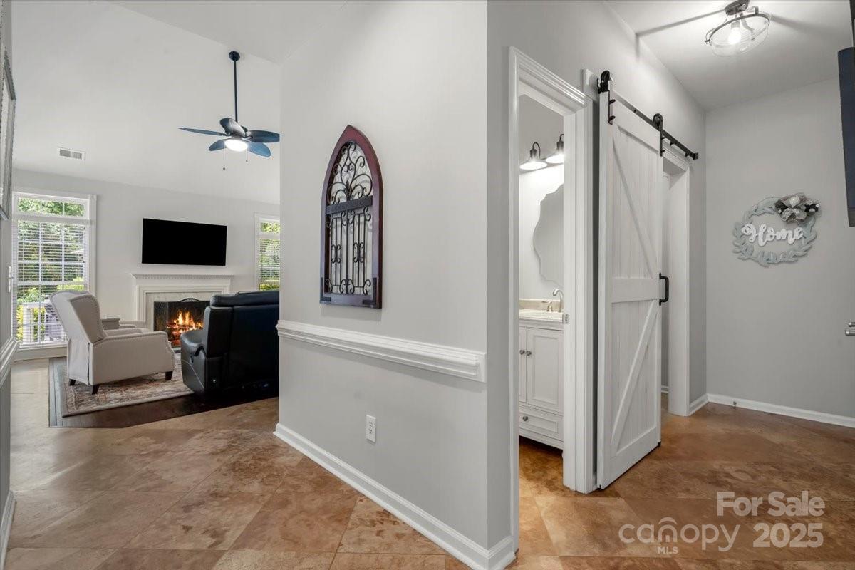 16101 Hollingbourne Road Property Photo 10