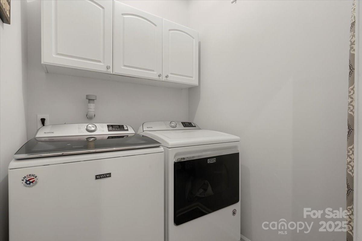 16101 Hollingbourne Road Property Photo 12