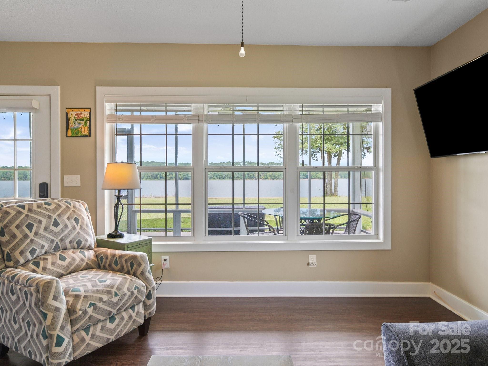 275 S Waters Edge Drive Property Photo 7