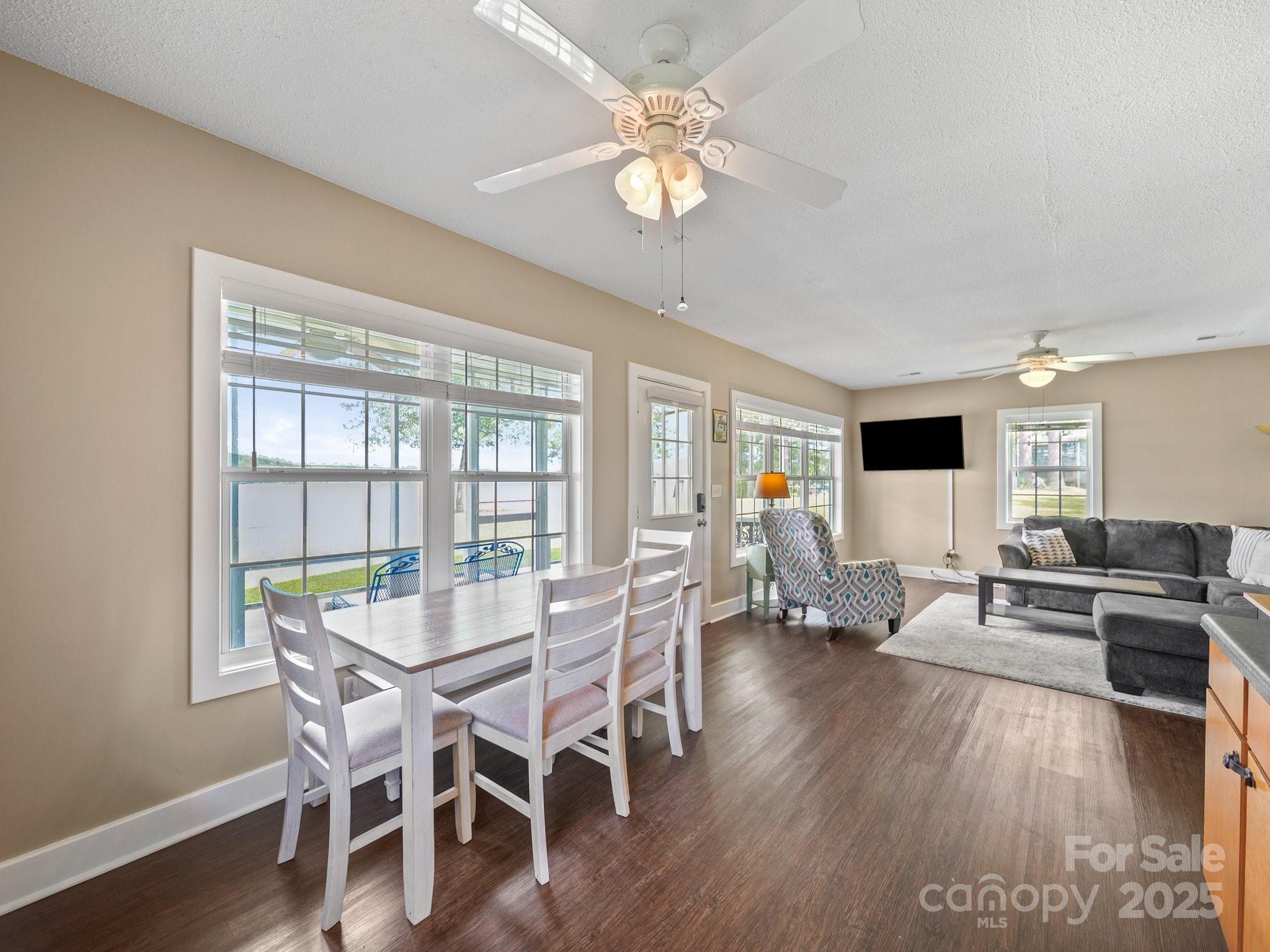 275 S Waters Edge Drive Property Photo 13