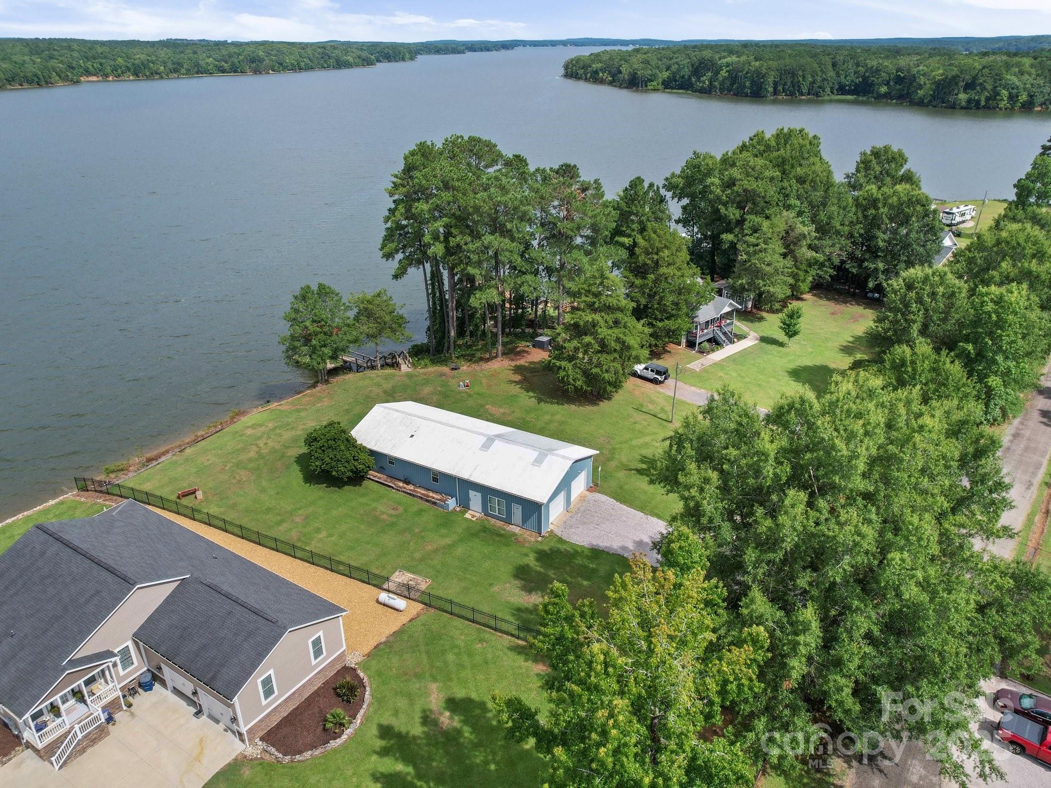 275 S Waters Edge Drive Property Photo 19