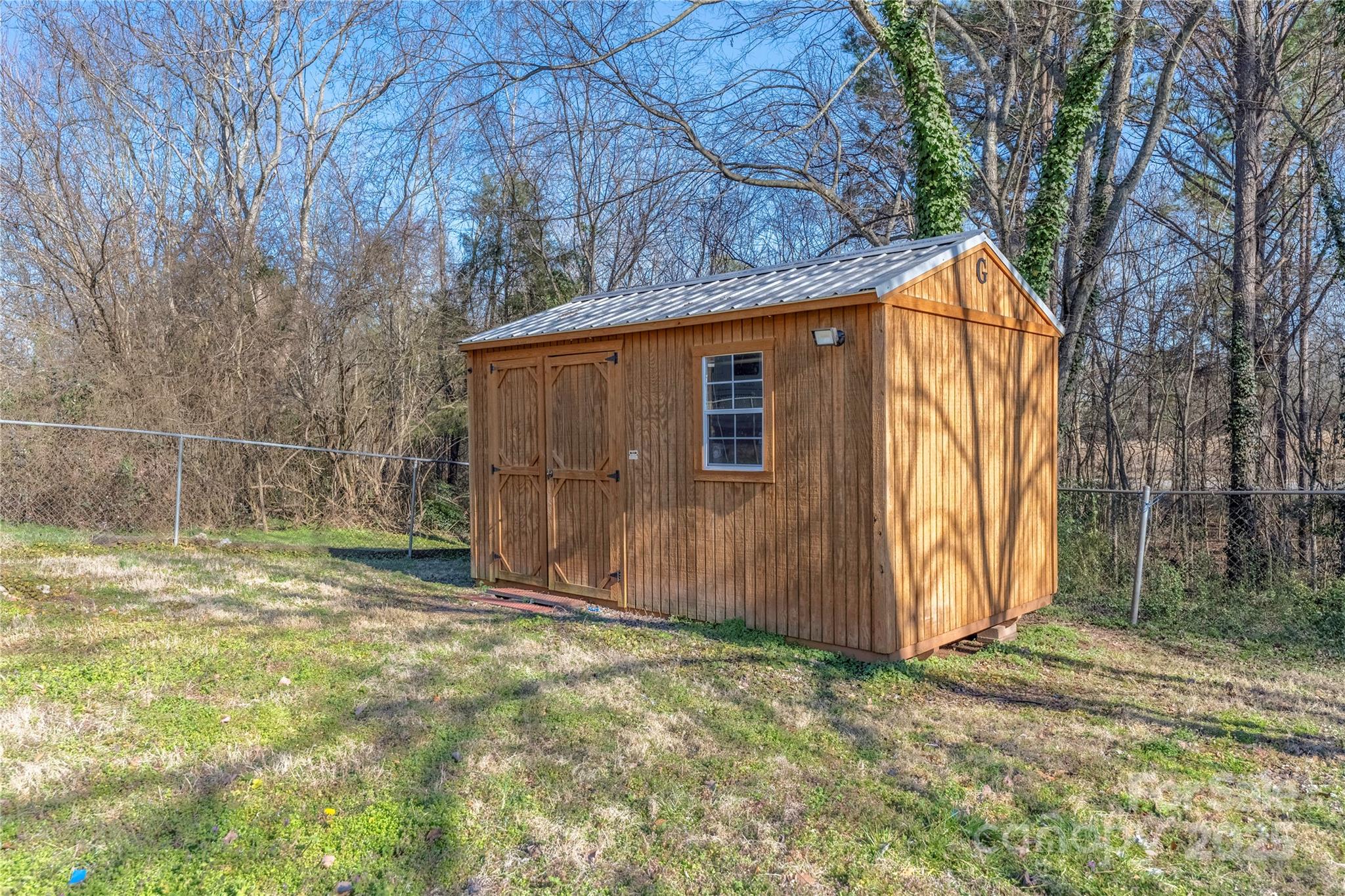 528 6th Street Property Photo 8