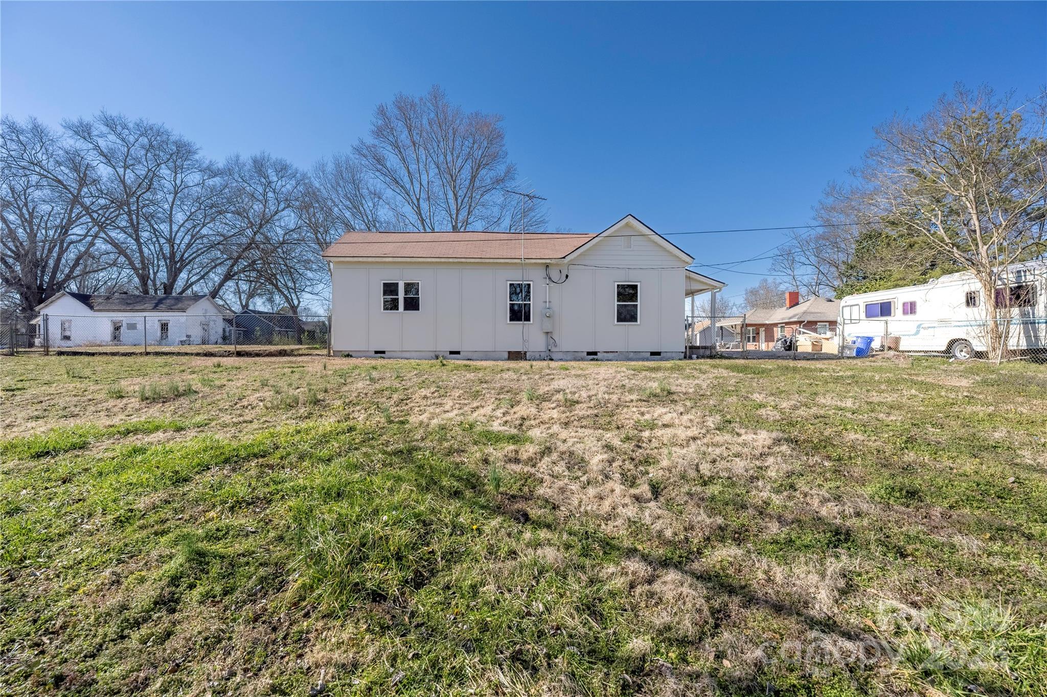 528 6th Street Property Photo 9