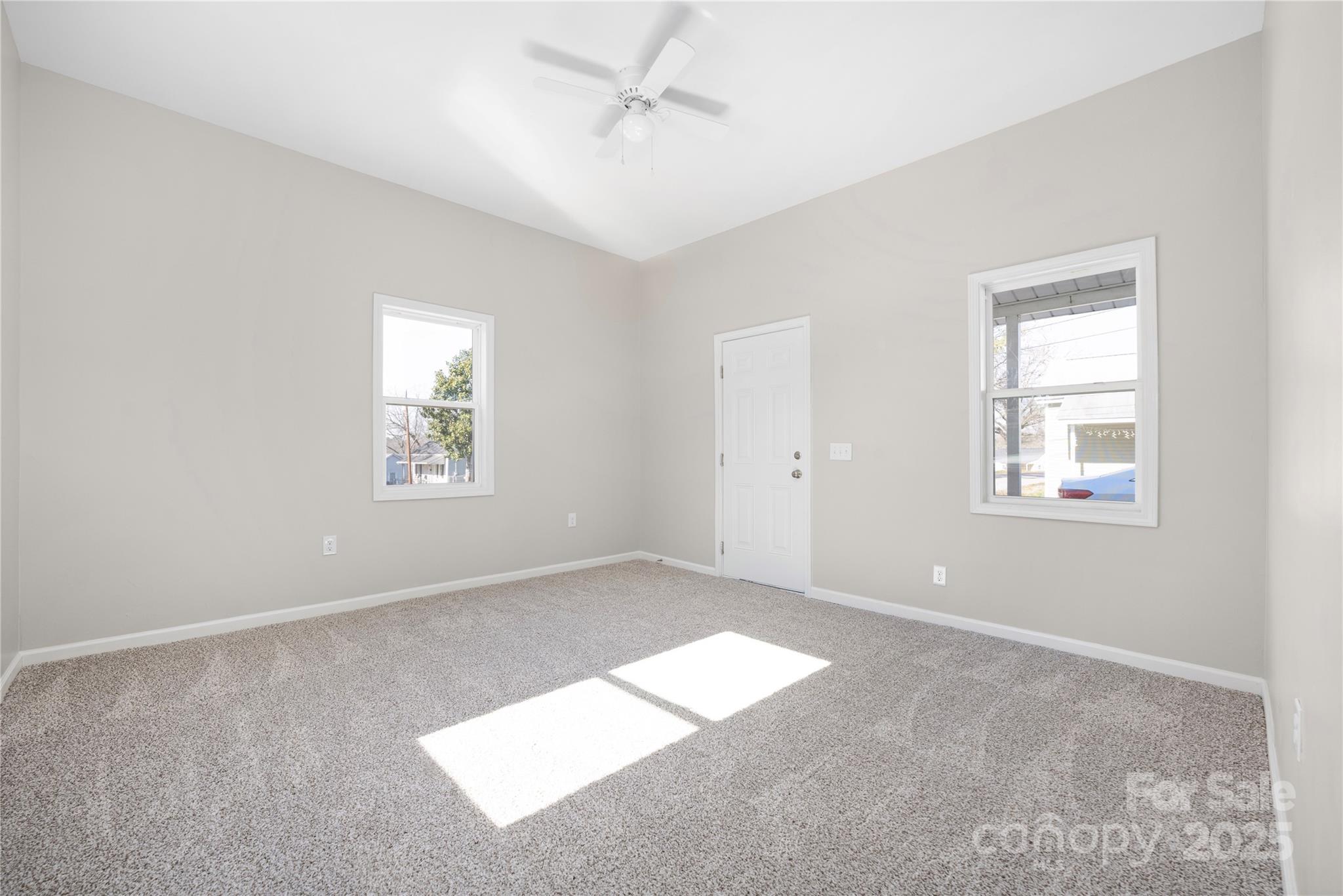 528 6th Street Property Photo 11