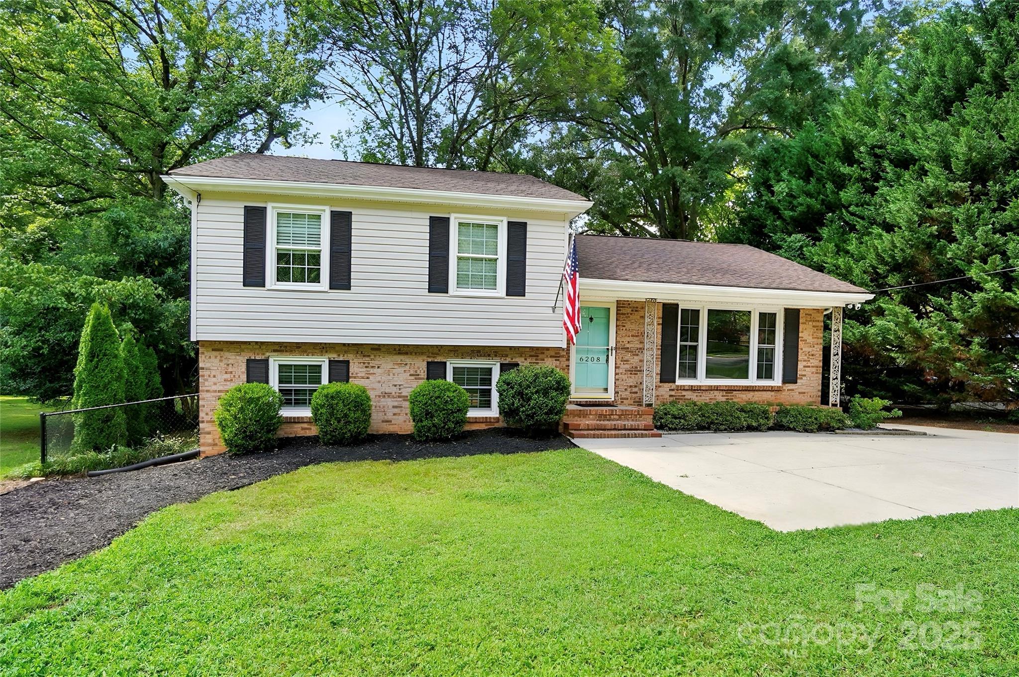 6208 Colchester Place Property Photo 1
