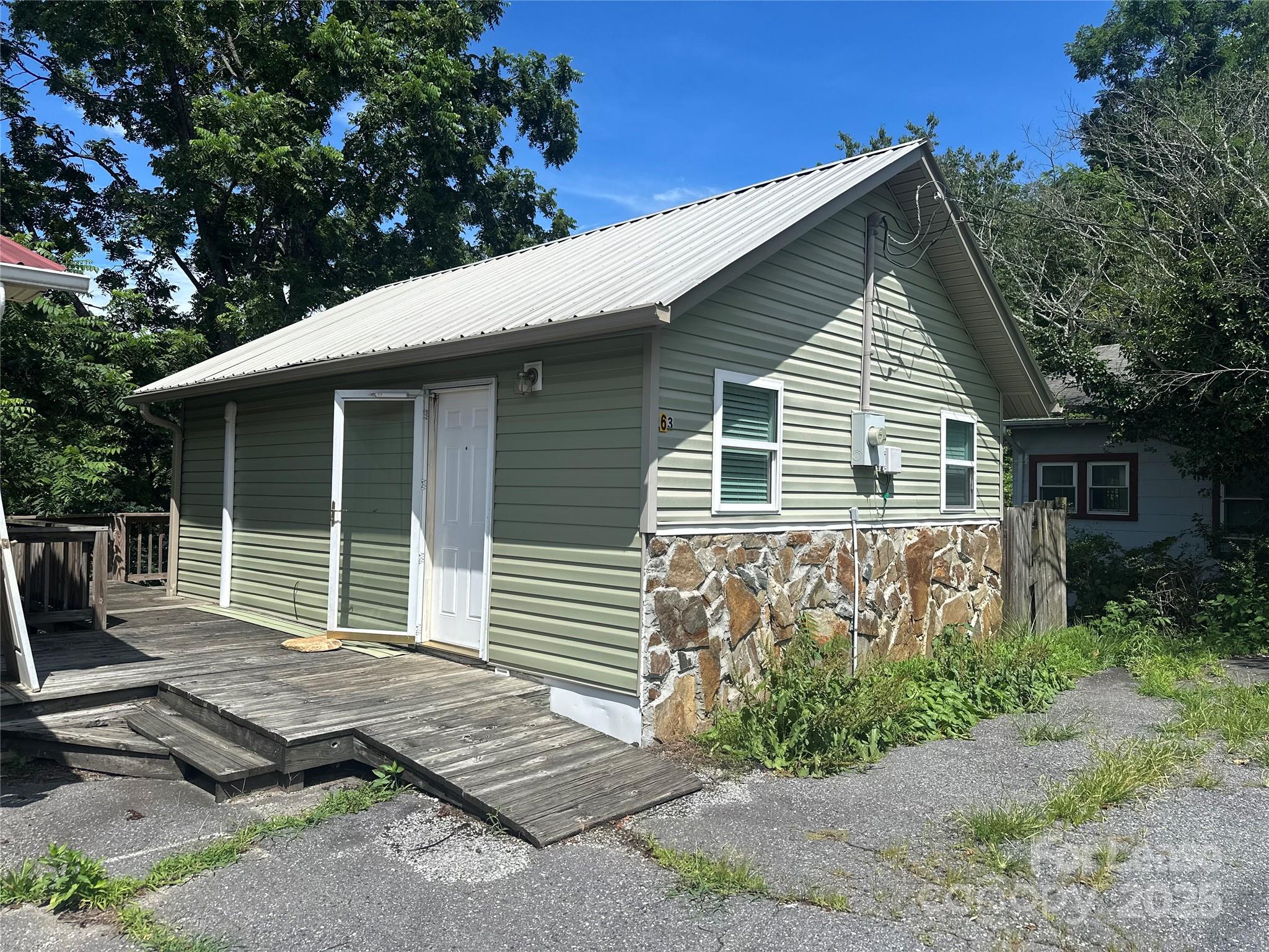 63 Summitt Avenue