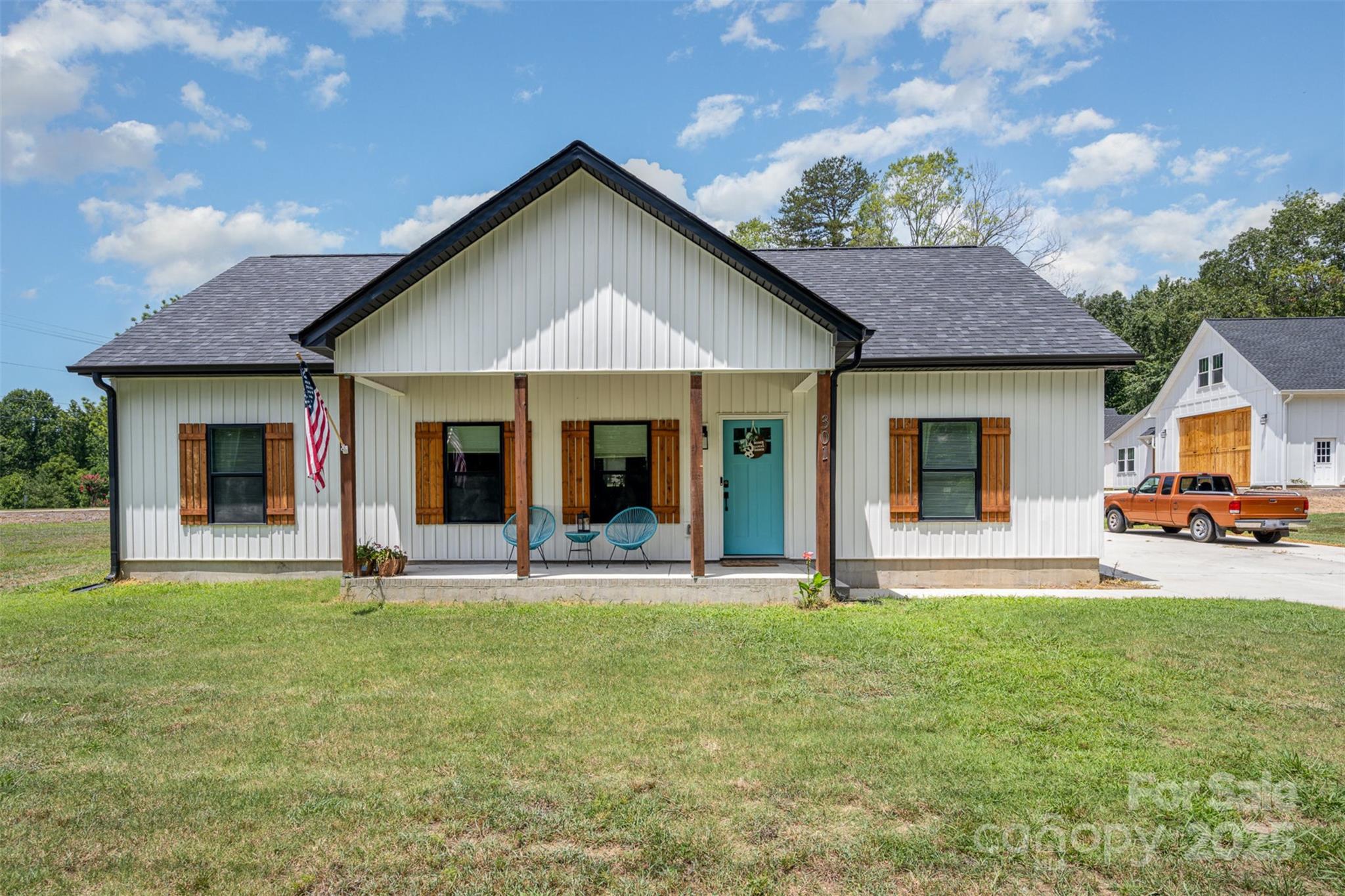 301 China Grove Road Property Photo 1