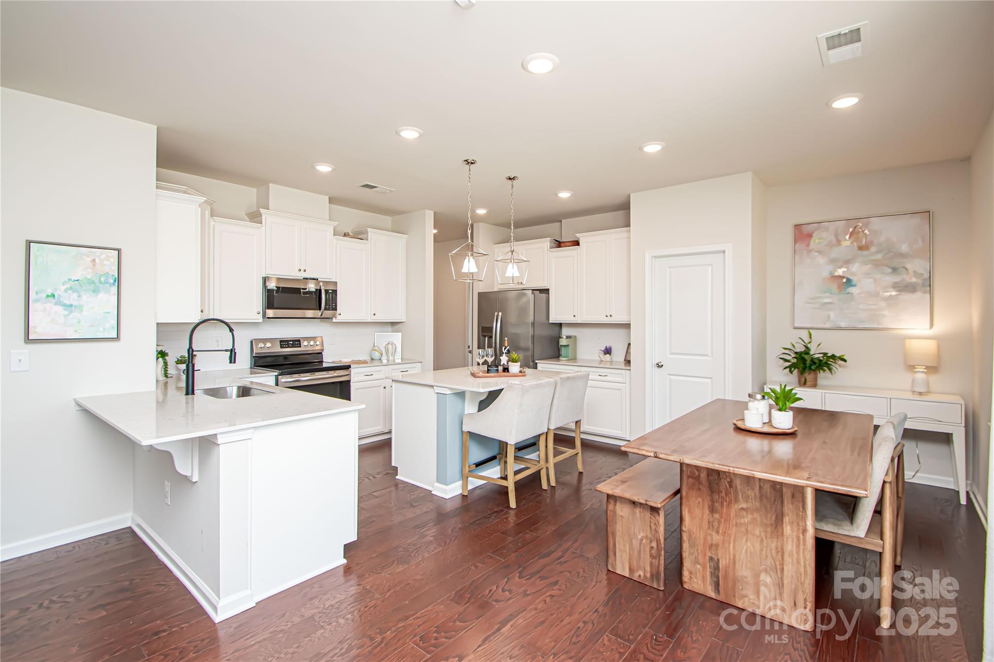 17637 Snug Harbor Road Property Photo 4