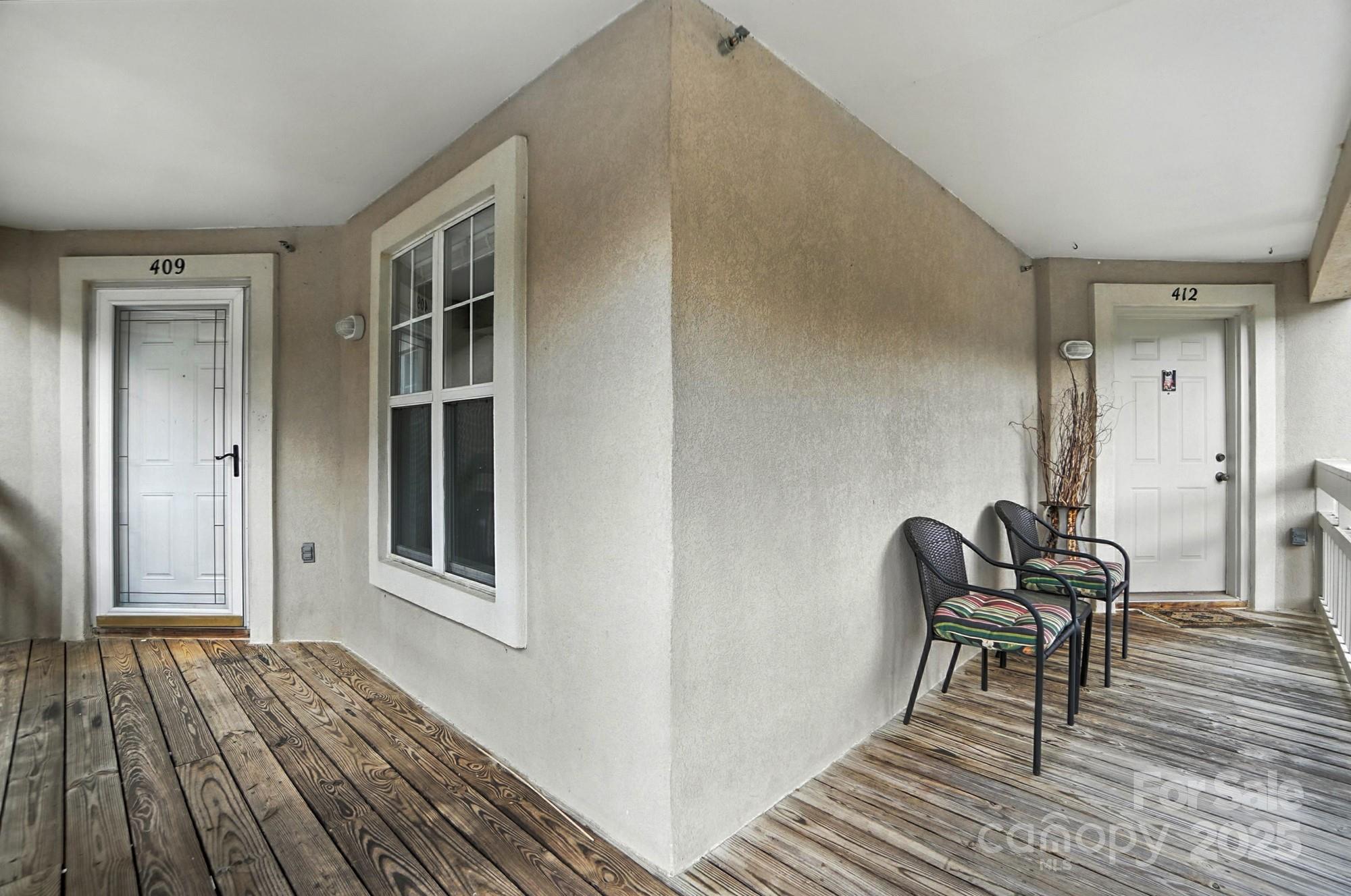 108 Pier 33 Drive 409 Property Photo 10