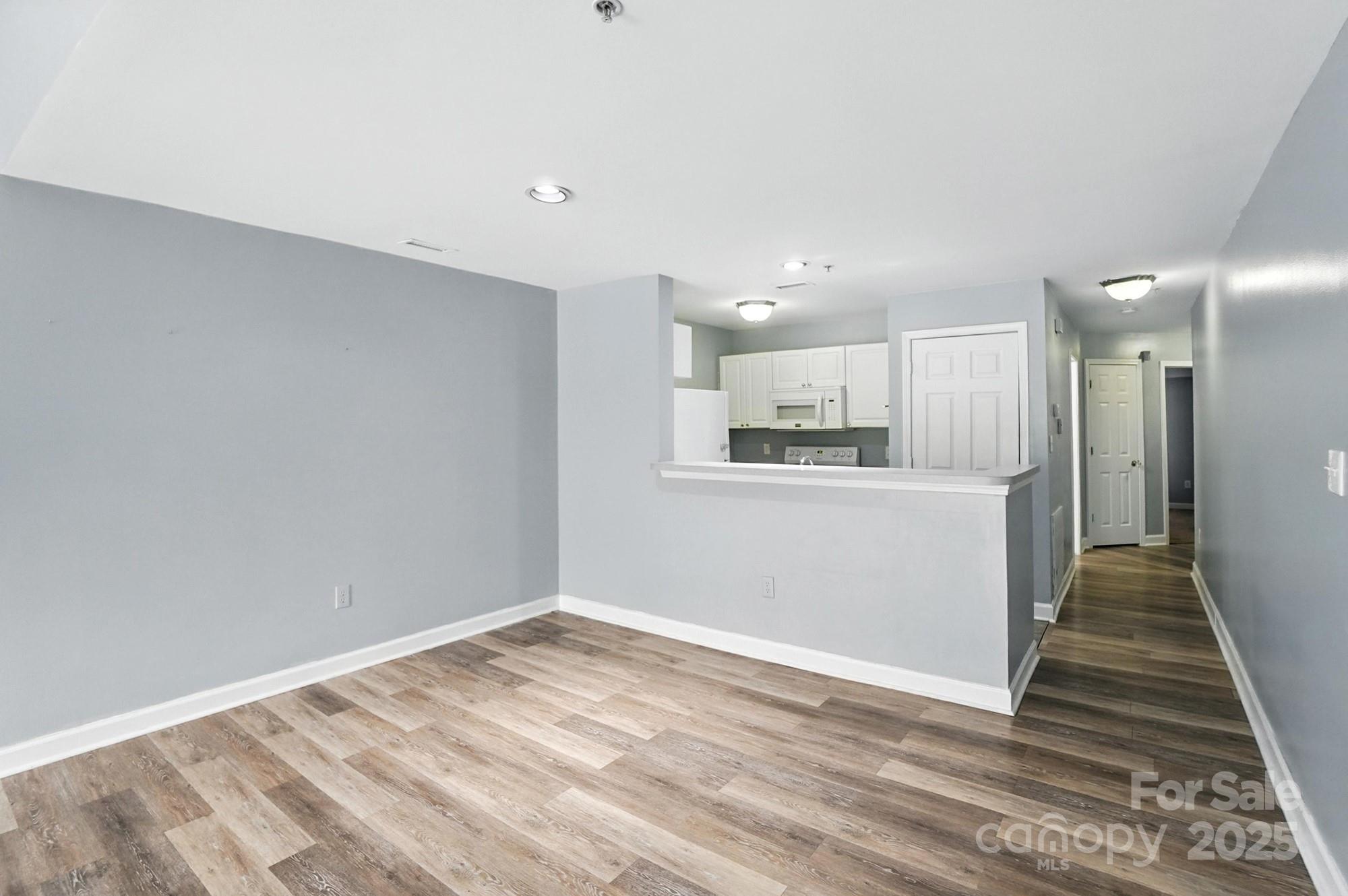 108 Pier 33 Drive 409 Property Photo 19