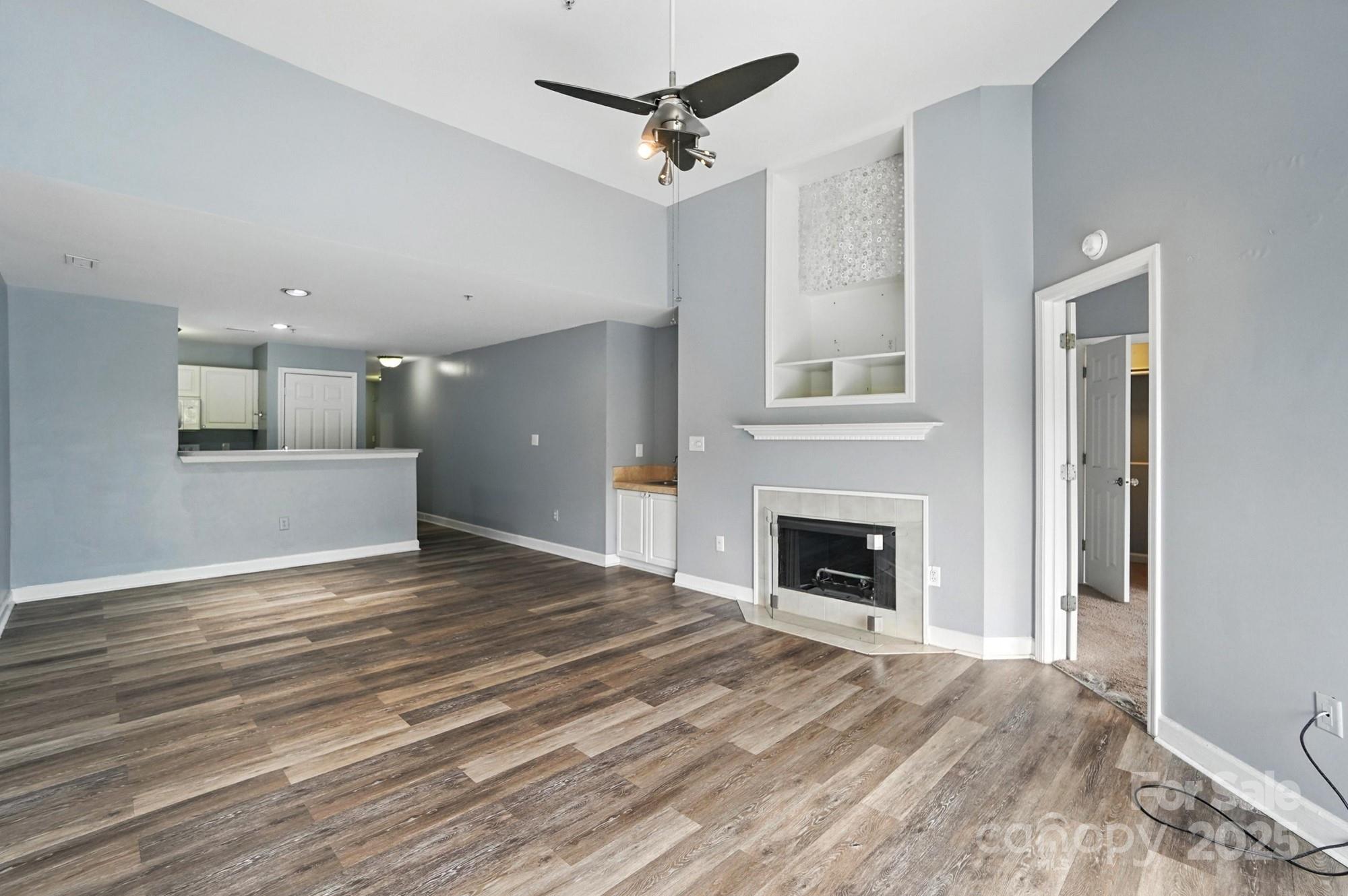 108 Pier 33 Drive 409 Property Photo 23