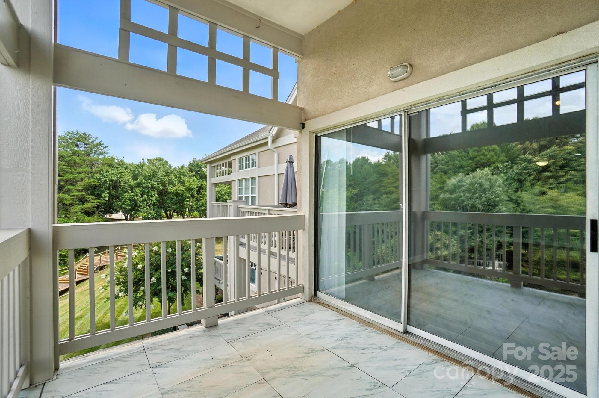 108 Pier 33 Drive 409 Property Photo 46