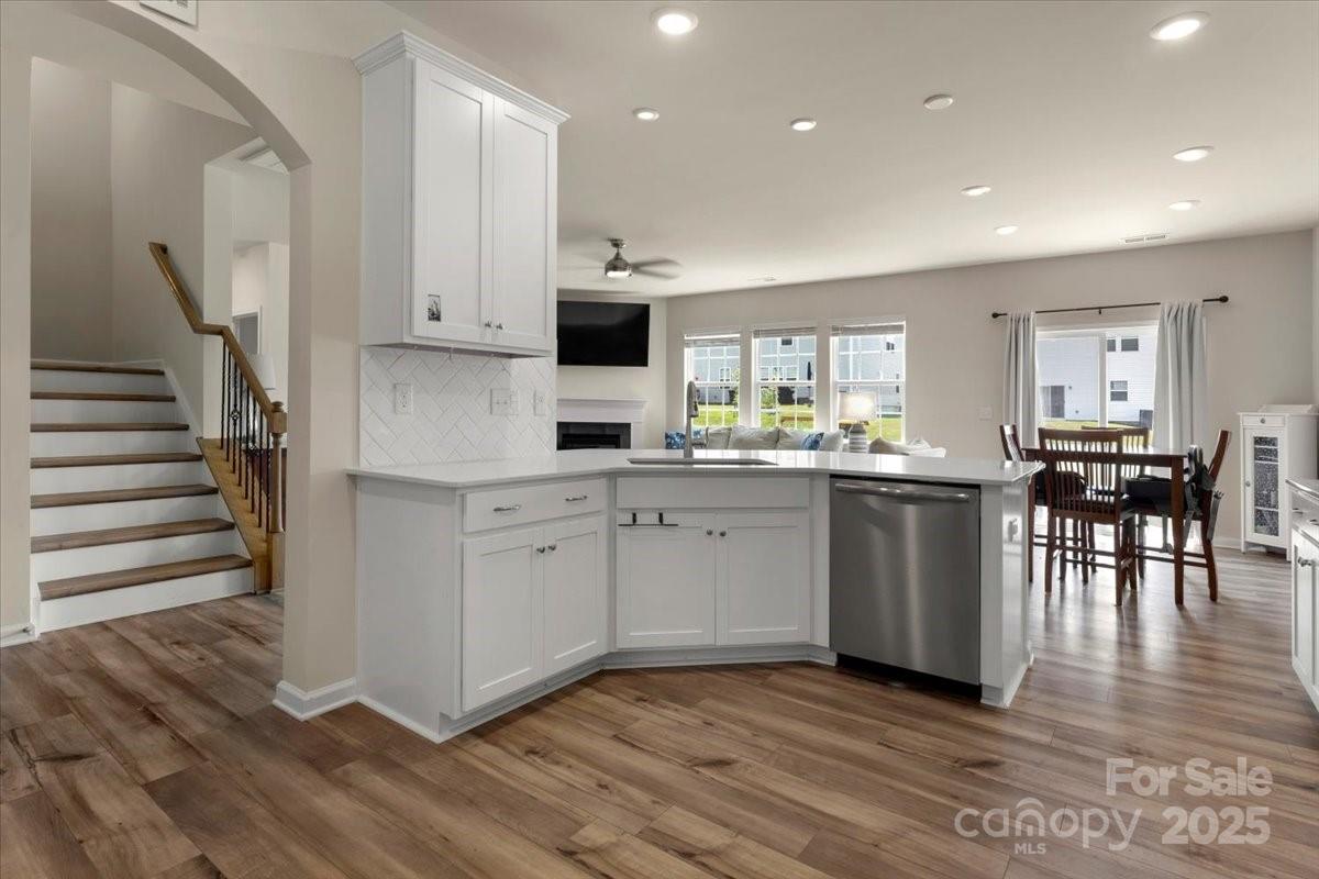 5542 Soft Shell Drive Property Photo 8