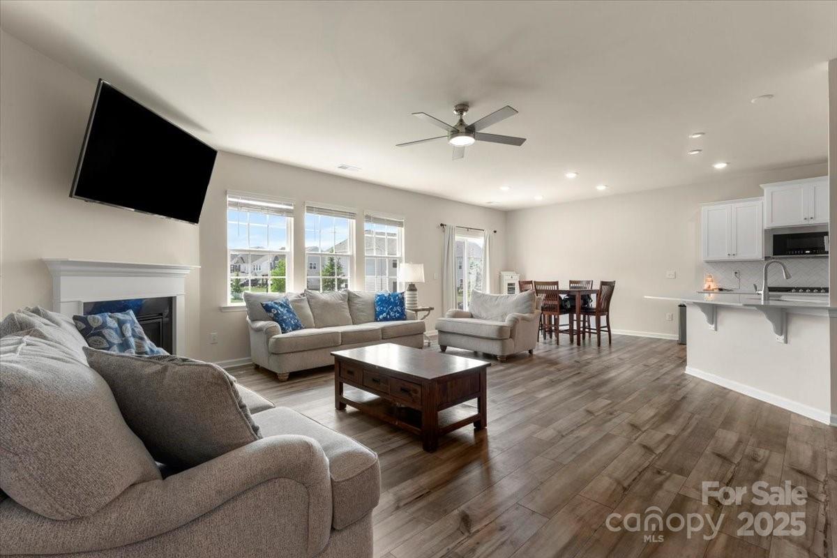 5542 Soft Shell Drive Property Photo 14
