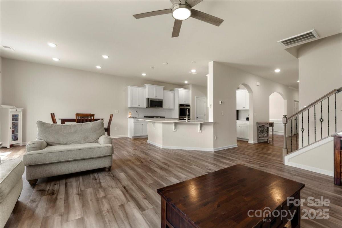 5542 Soft Shell Drive Property Photo 15