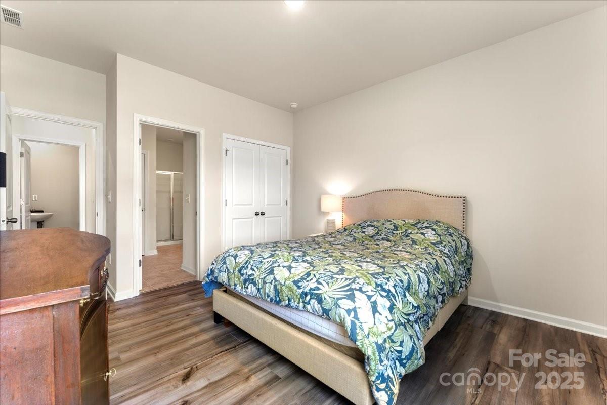 5542 Soft Shell Drive Property Photo 17