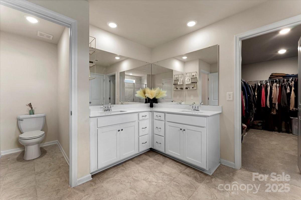 5542 Soft Shell Drive Property Photo 22