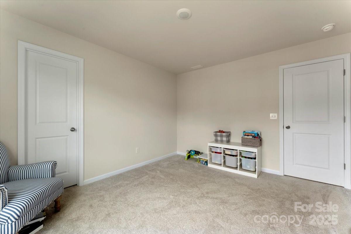 5542 Soft Shell Drive Property Photo 28