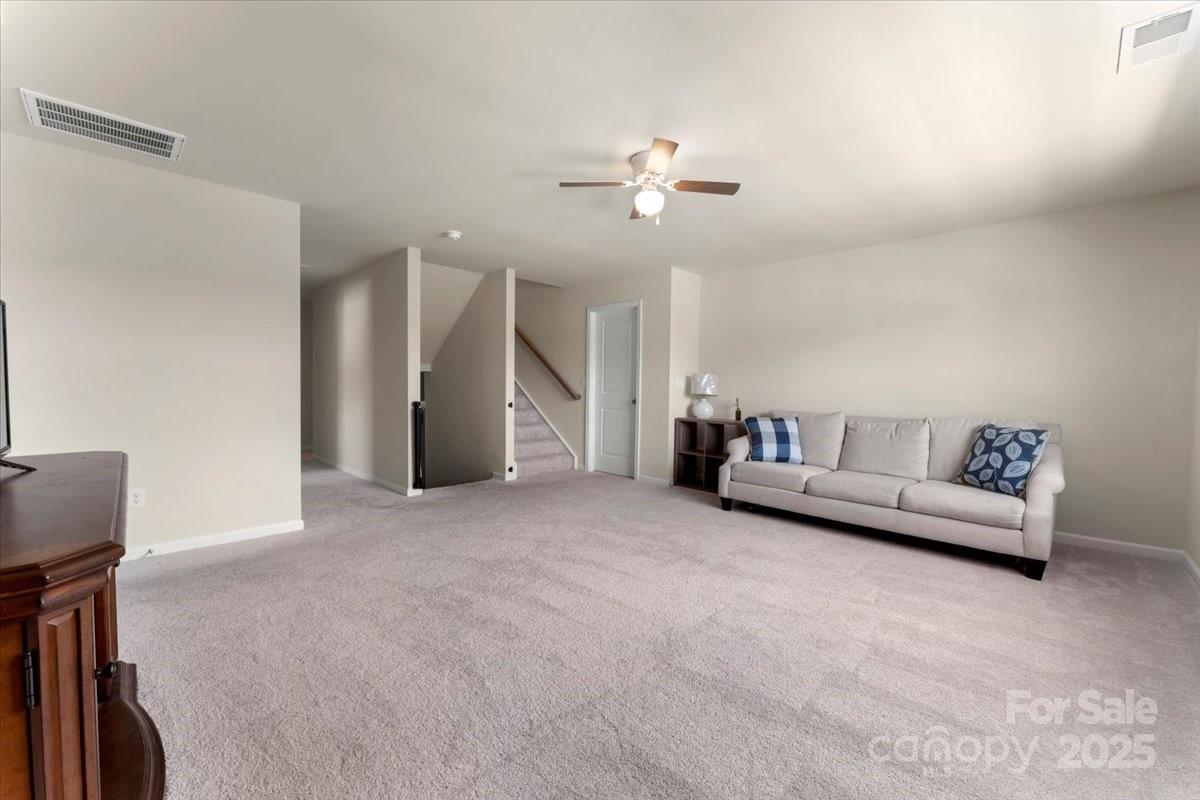 5542 Soft Shell Drive Property Photo 36