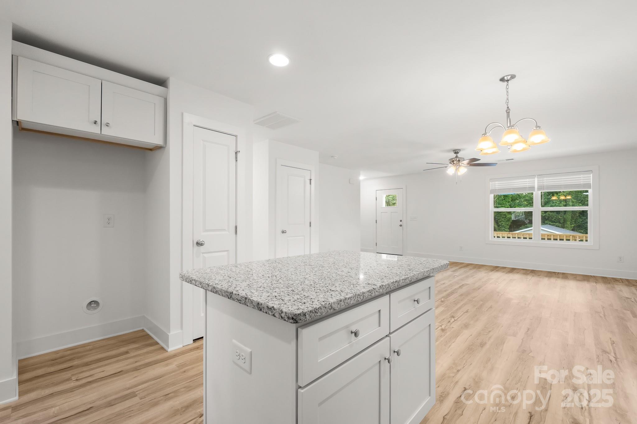 905 Elizabeth Avenue Property Photo 12