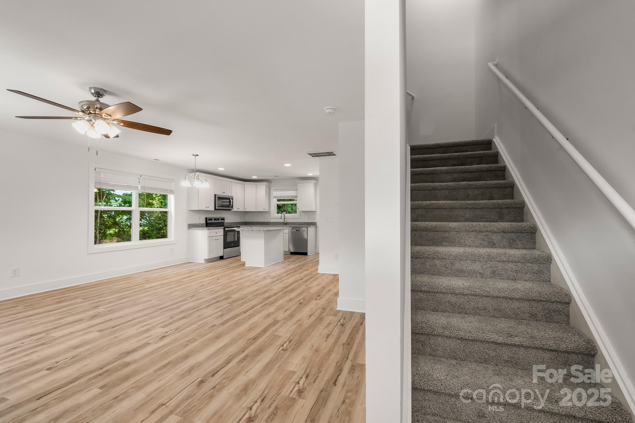 905 Elizabeth Avenue Property Photo 15