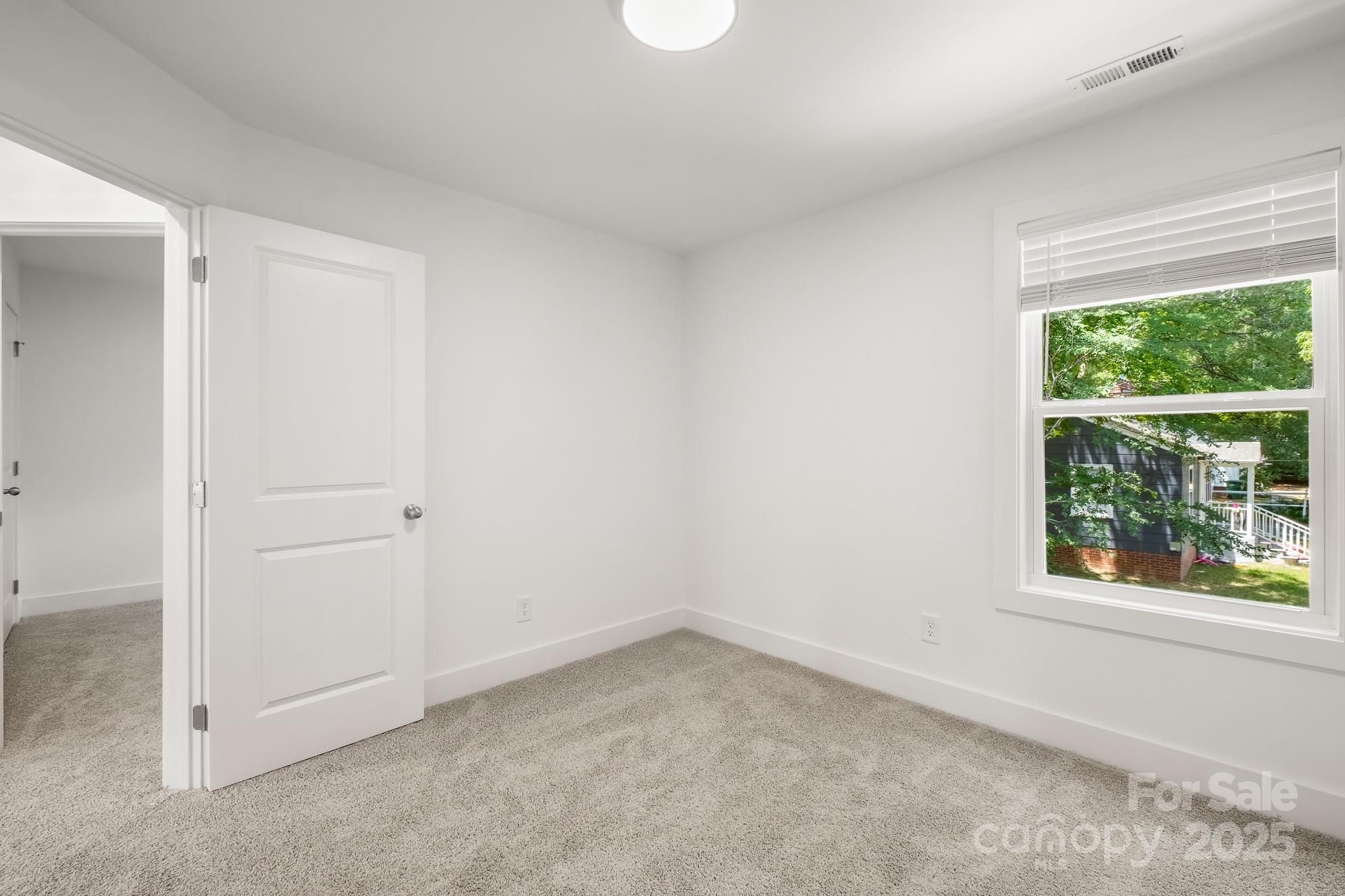 905 Elizabeth Avenue Property Photo 21