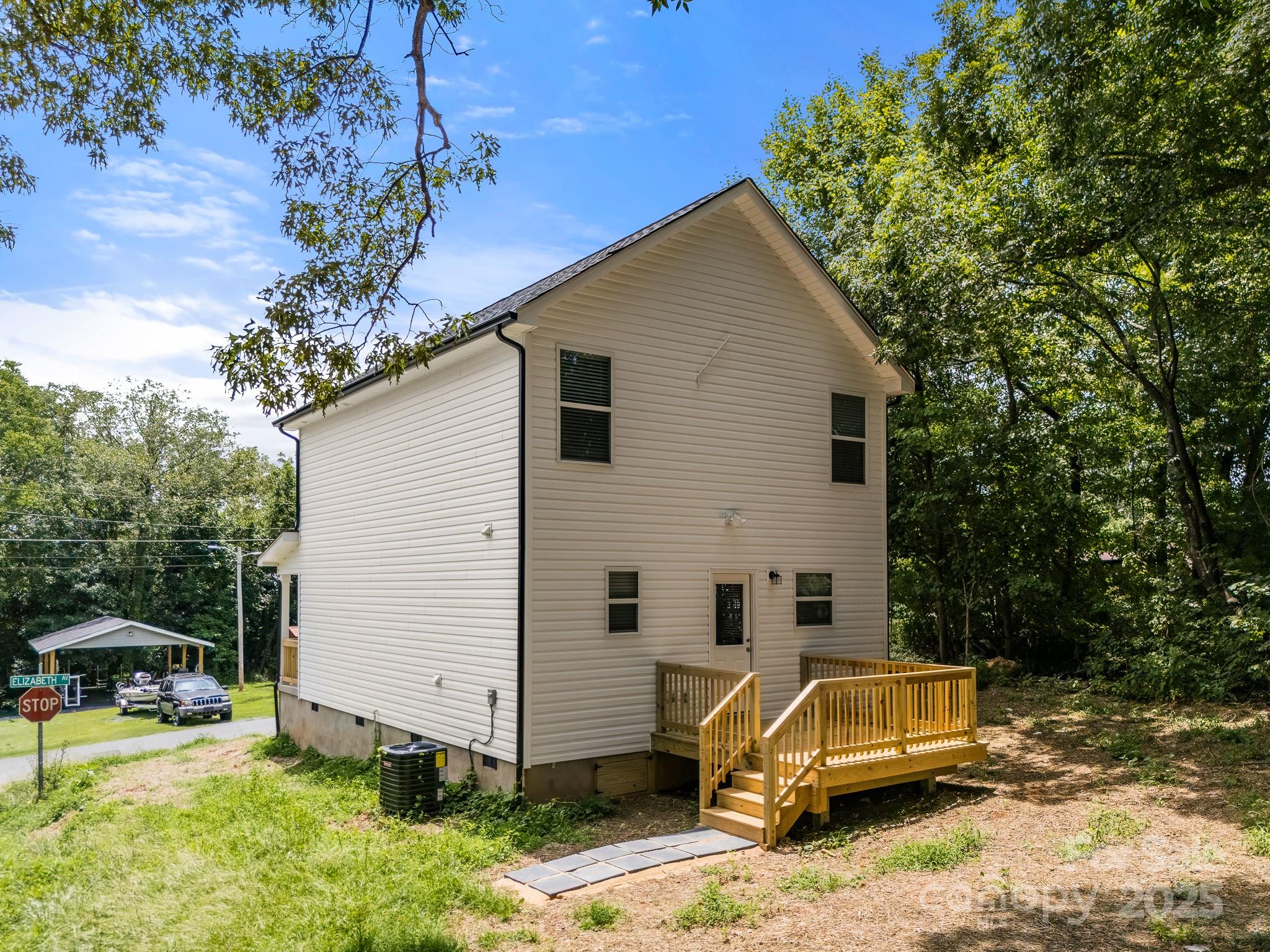 905 Elizabeth Avenue Property Photo 29