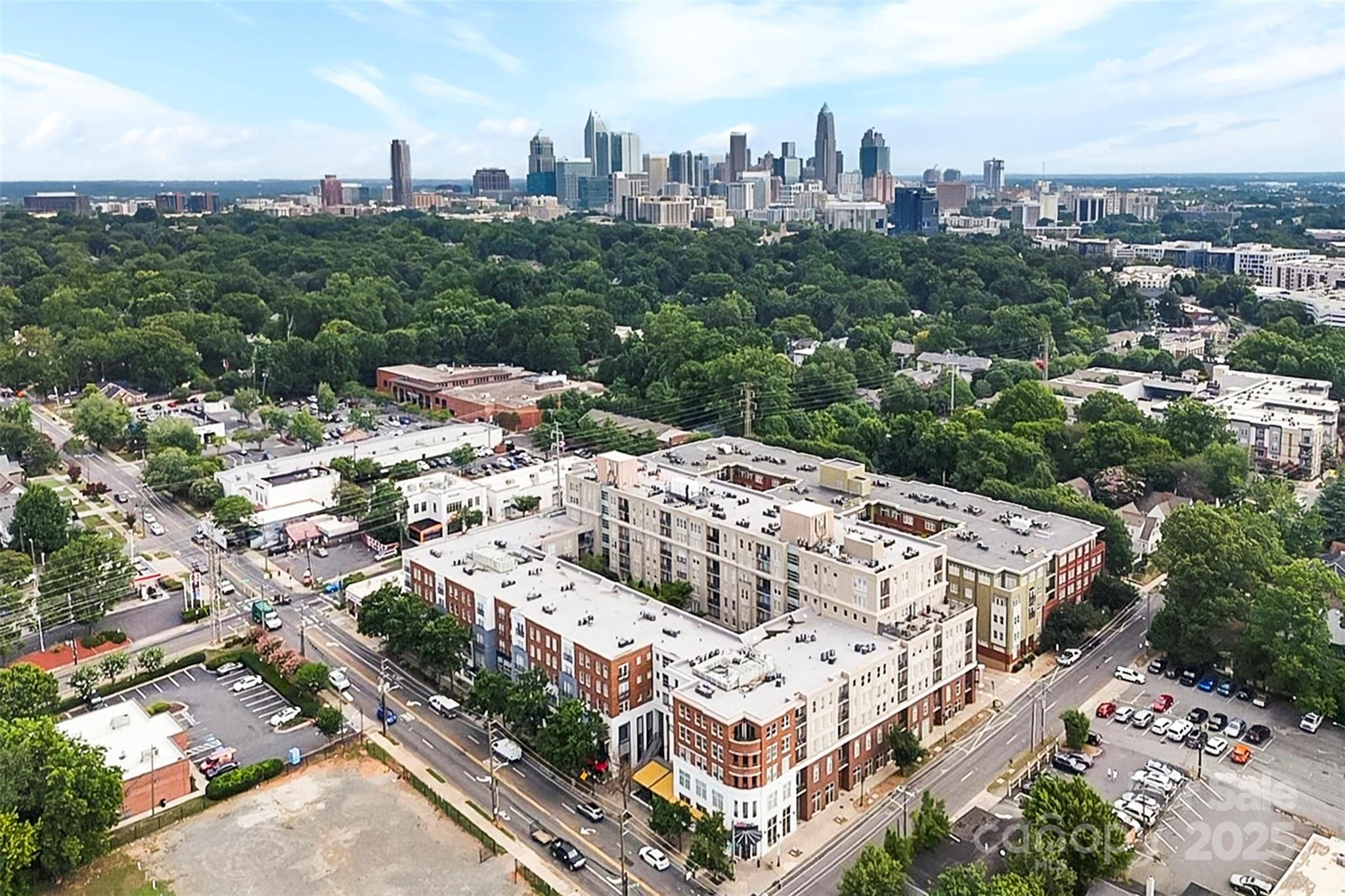 1315 E Boulevard Boulevard 204 Property Photo 2